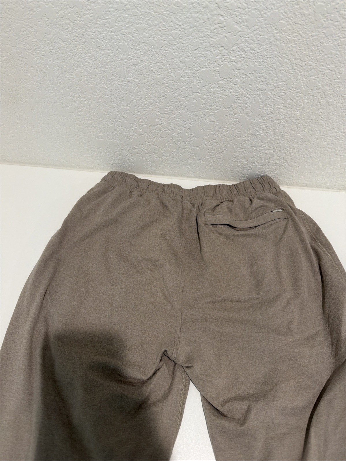 Vuori Ponto Performance Jogger Cobblestone Heather Men’s Size Medium