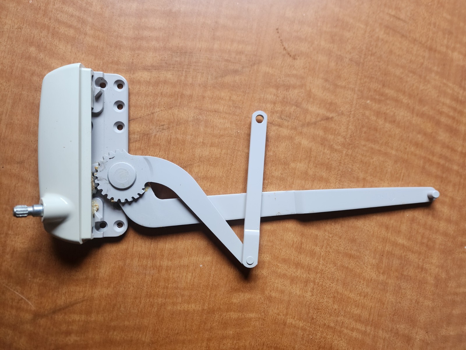 Dual Arm Truth Operator / Left Hand / Color Beige / Silver Pin