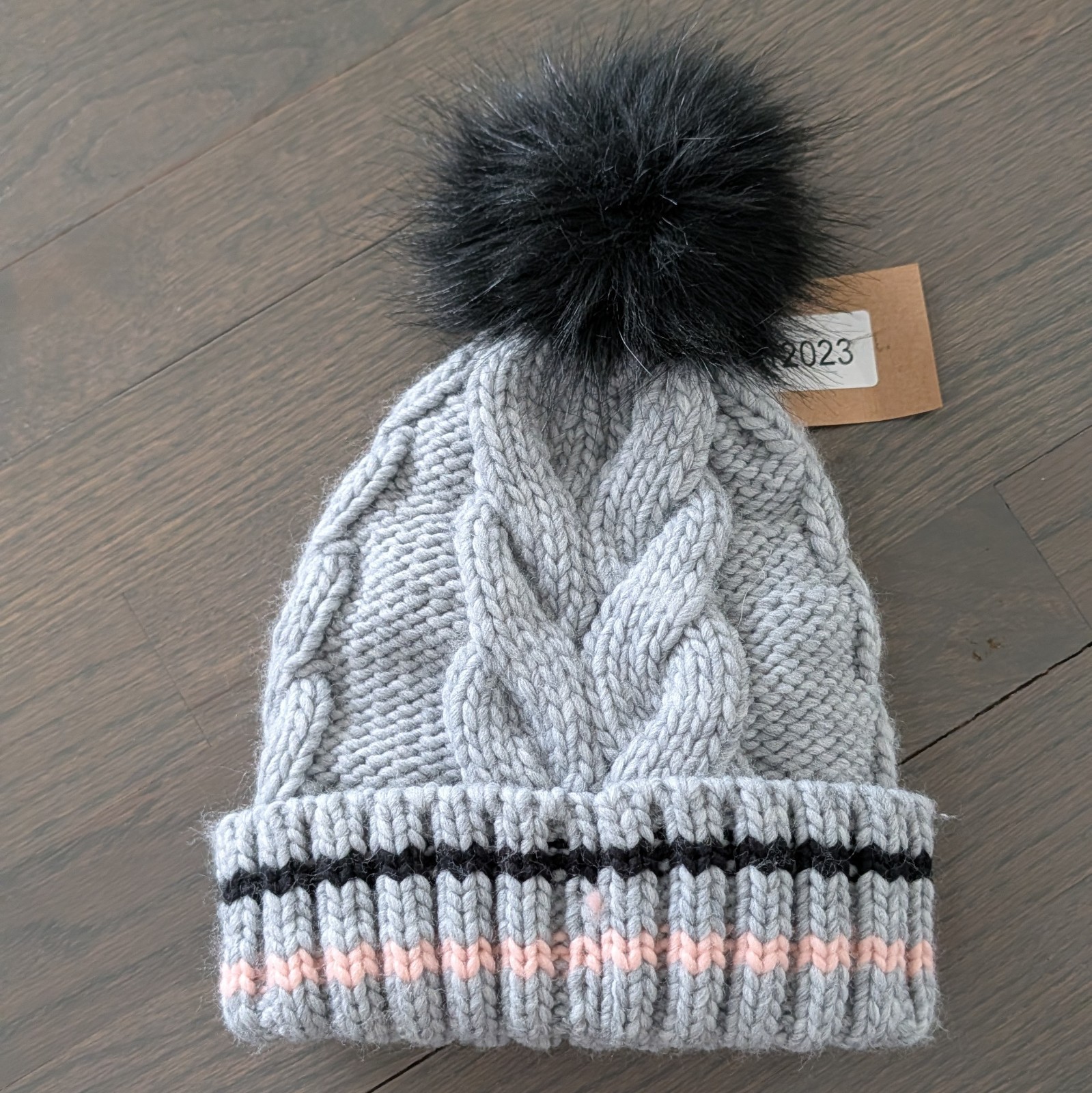 Chaos Women's Winter Hat, Gray