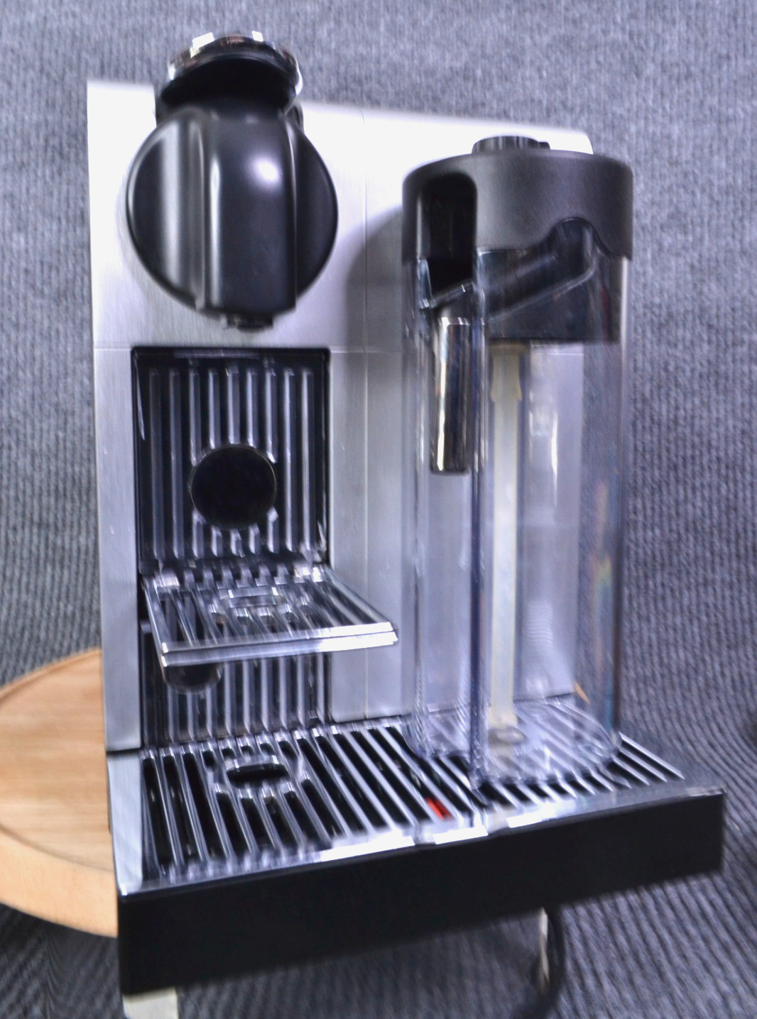 Nespresso Lattissima Pro Espresso Machine by De'Longhi with Milk Frother Silver