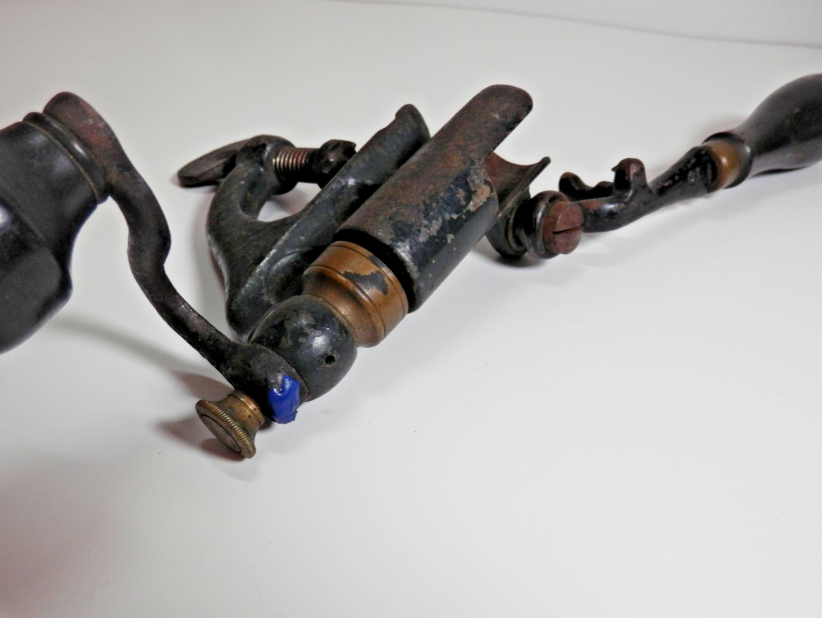 Antique Gun Shot Shell Crimper Tool - marked 10