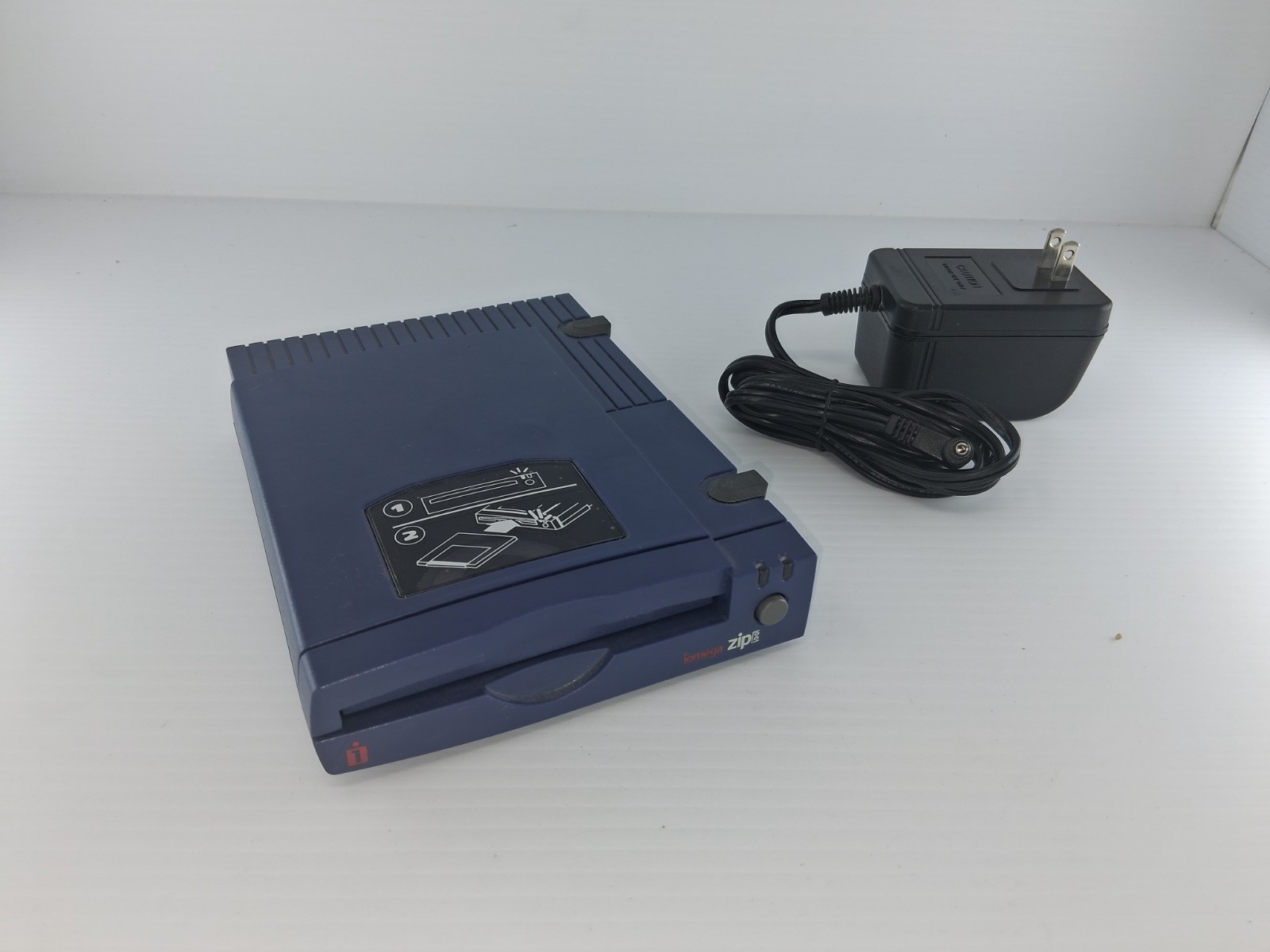 Iomega Zip 100 External Parallel Port Drive Z100P2 w/ Power Adapter