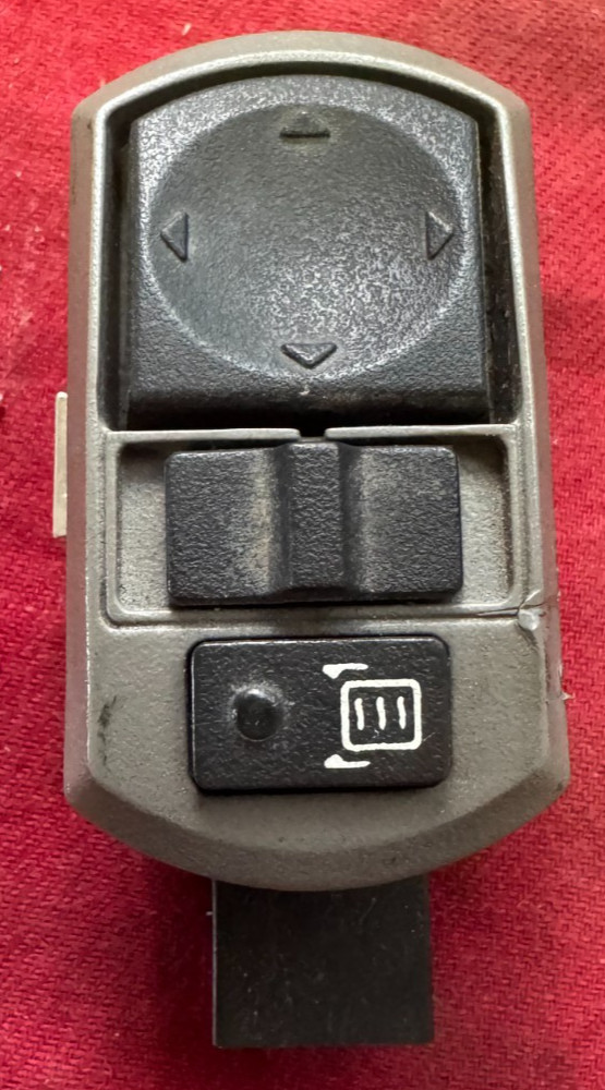 Paccar 32318-301 Heated Power Mirror Control Switch Kenworth 60561AA