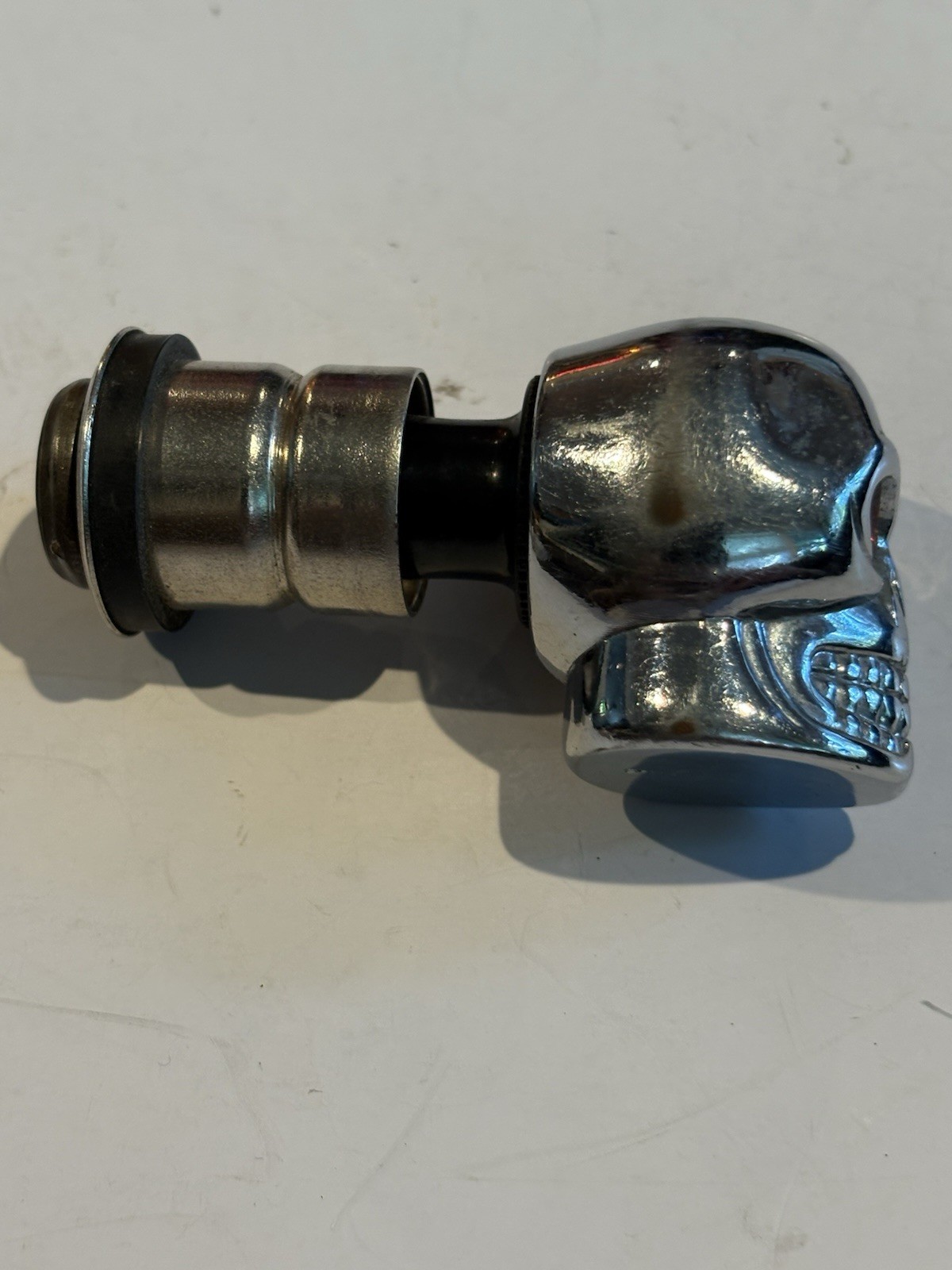 XX-RARE VINTAGE💀1950s-60s”SKULL”CAR AUTO DASHBOARD CIGARETTE LIGHTER👀LQQK👀