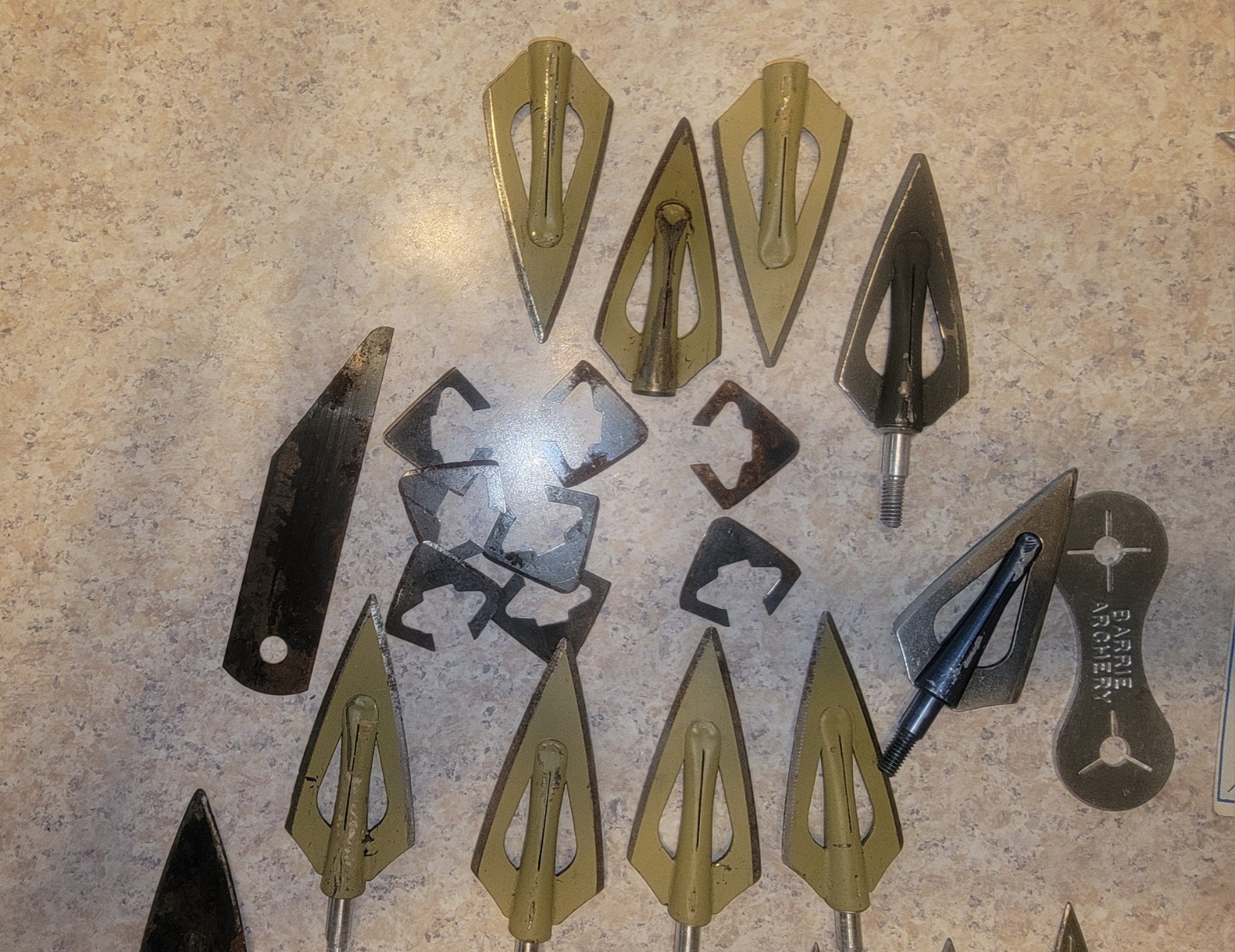 Mixed Vintage Broadhead Lot