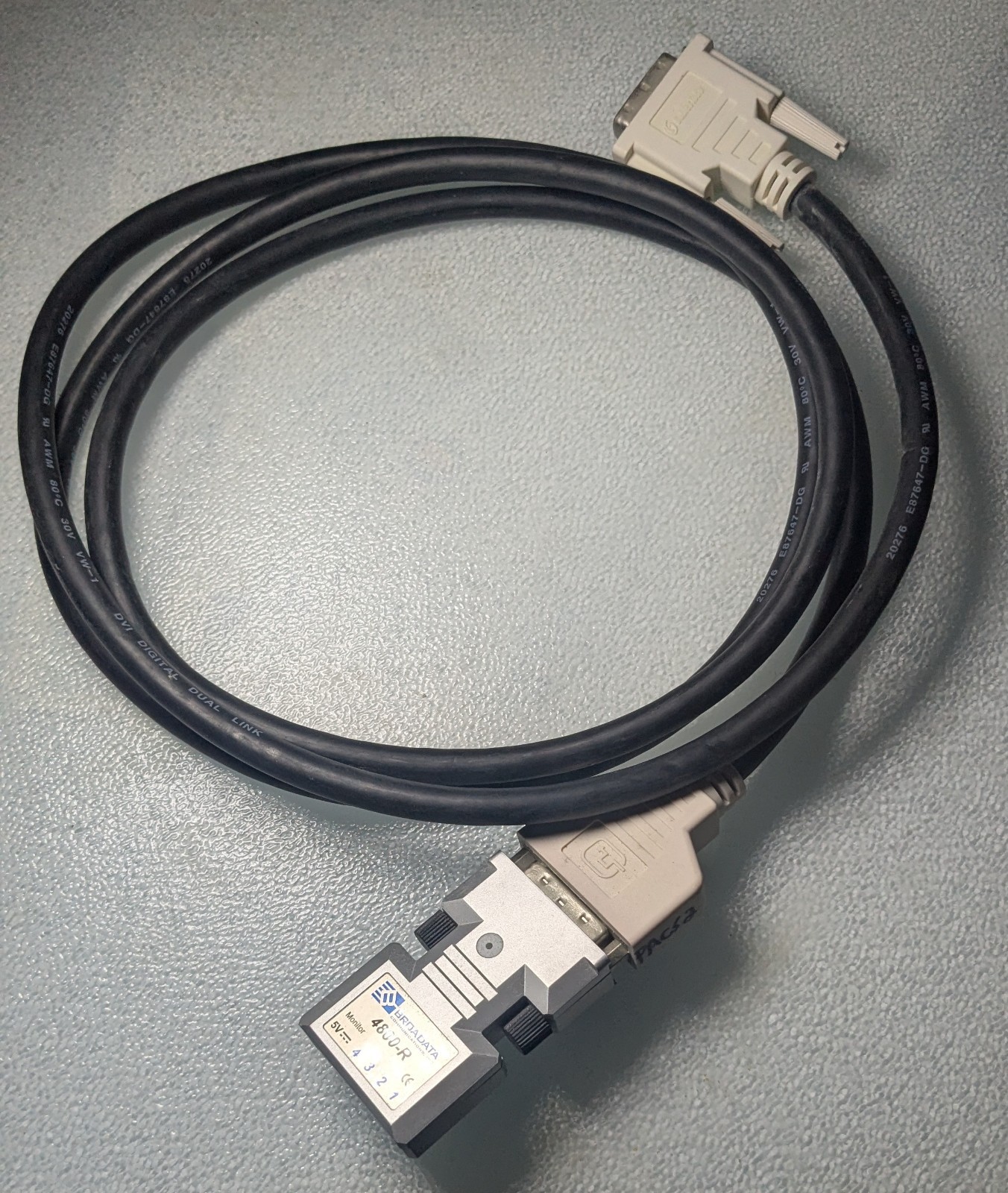 Broadata 4800-R REV.A2 , Receiver and connector cable