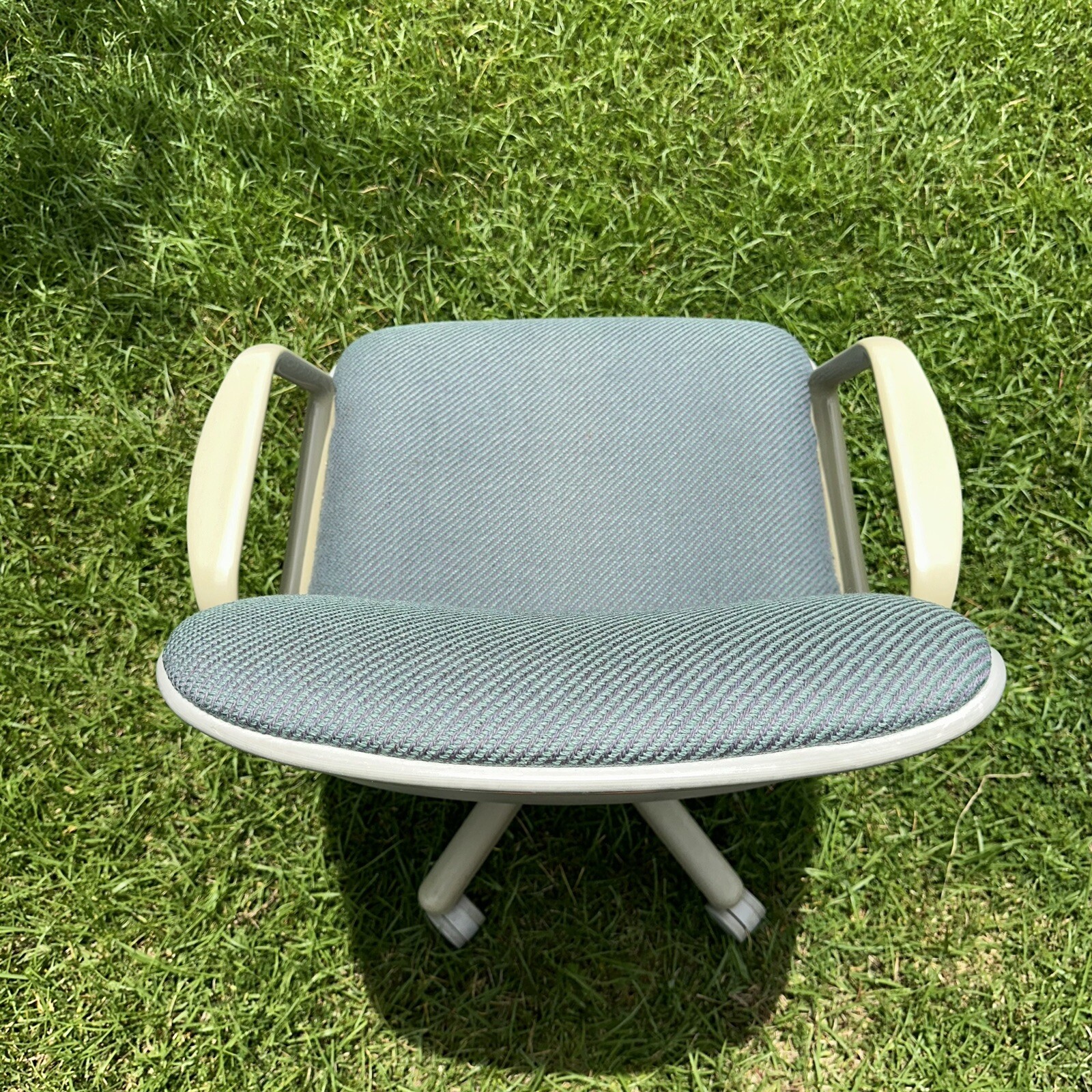 Vintage MCM Steelcase Style Swivel Rolling Office Arm Chair Beige Gray Furniture