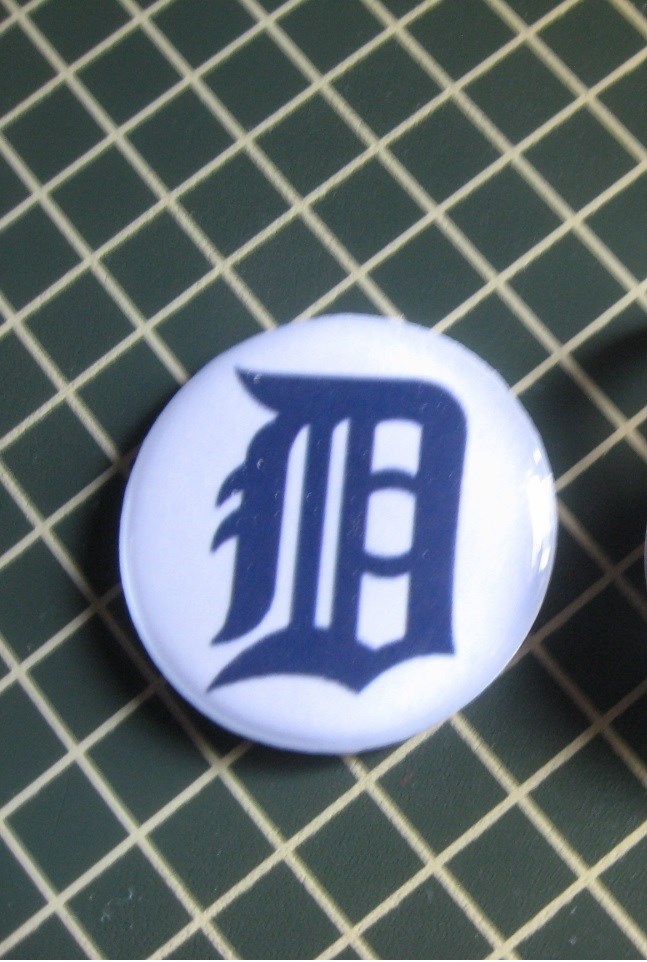 GOLF / Detroit Tigers Logo Golf Ball Marker New!!