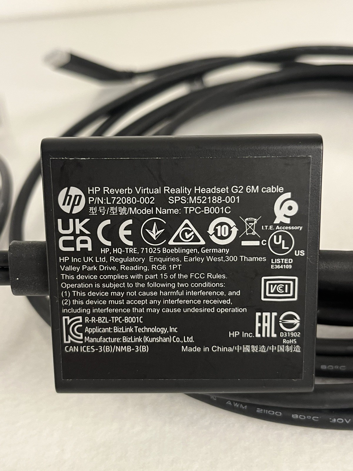 HP Reverb G2 V2 Wired VR Headset - Complete w/ Original Box! V2 MODEL