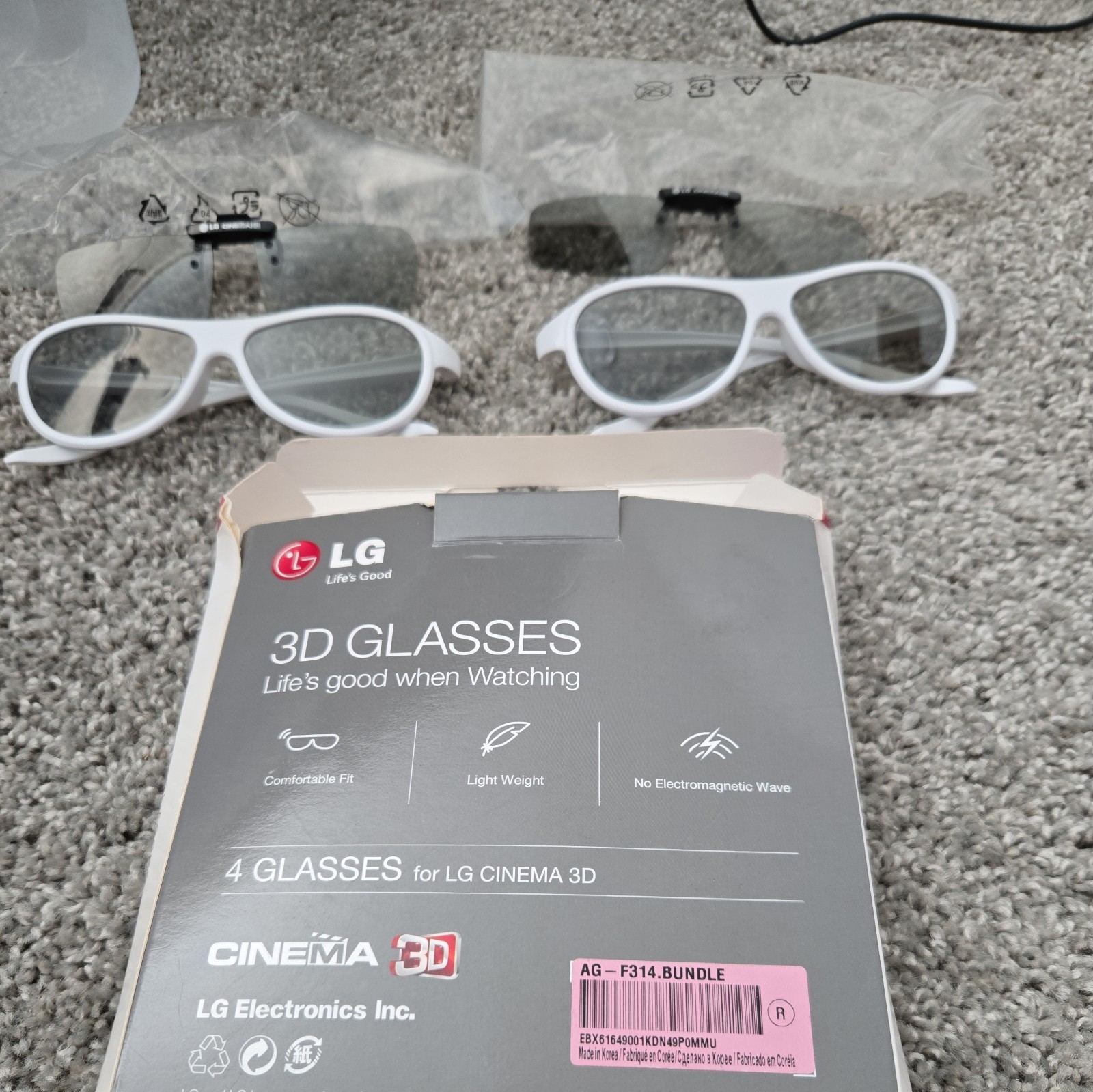 LG 4 Pairs 3D Glasses For LG Cinema 3D AG-F314 Bundle New
