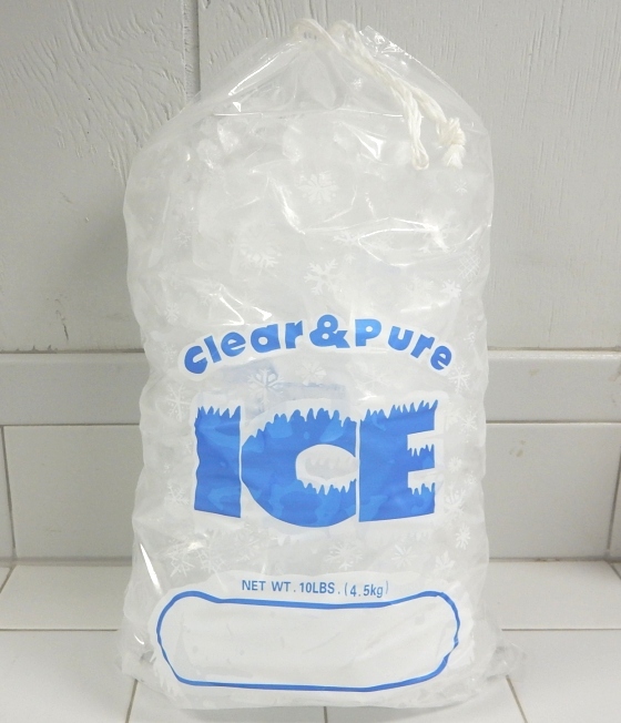 CLEAR & PURE ICE 8 LB DRAWSTRING ICE BAGS *100 COUNT*