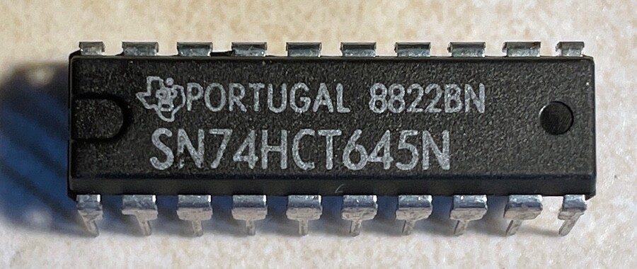 T.I. 74HCT645N 74HCT645 Octal Bus Transceiver - NOS