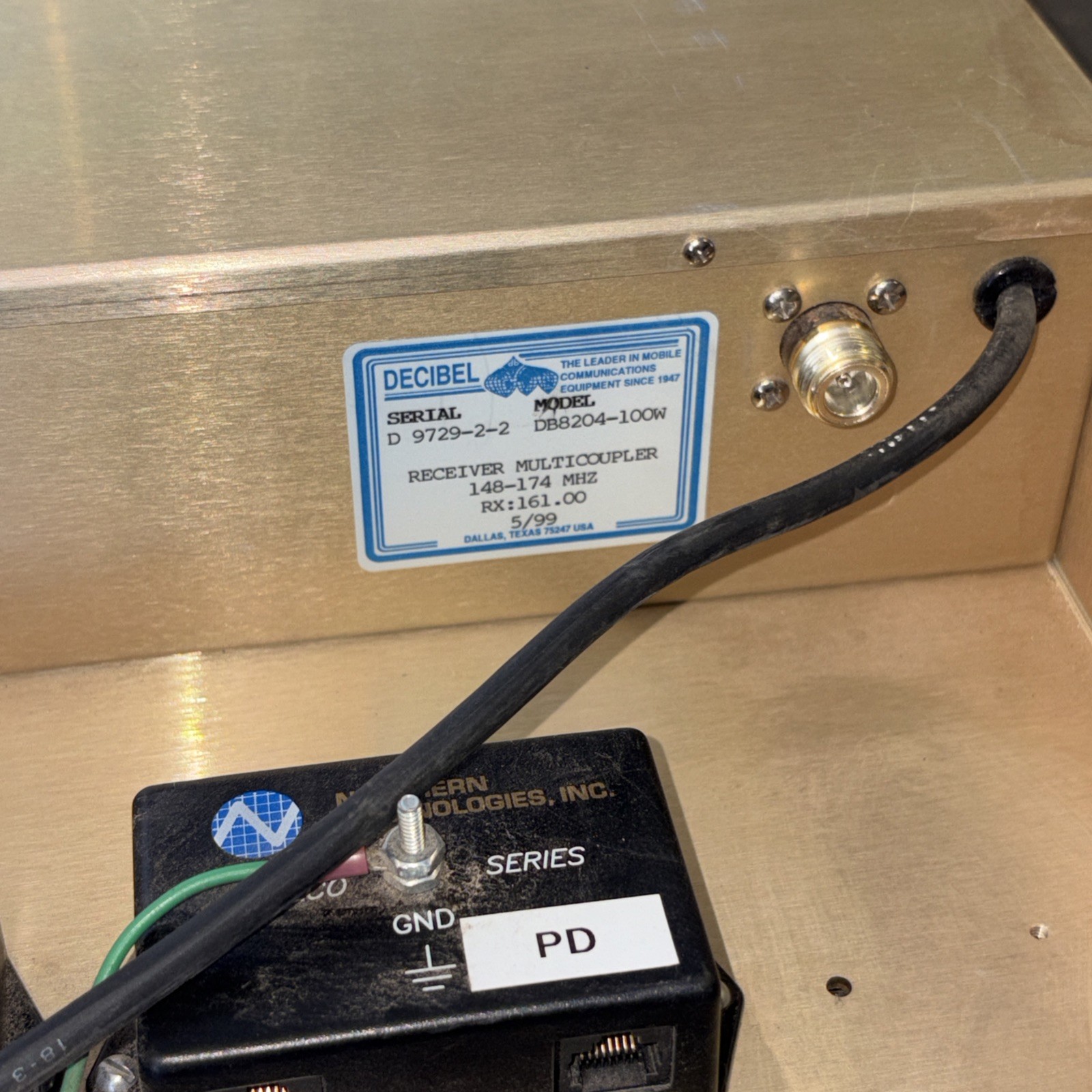 Decibel DB8204-100W Receiver Multicoupler