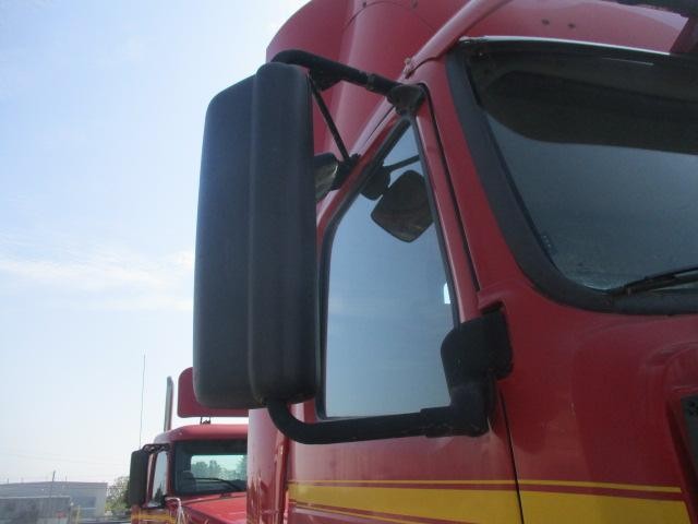 For 2008 VOLVO VNM CAB/DOOR MIRROR Right ,  OH