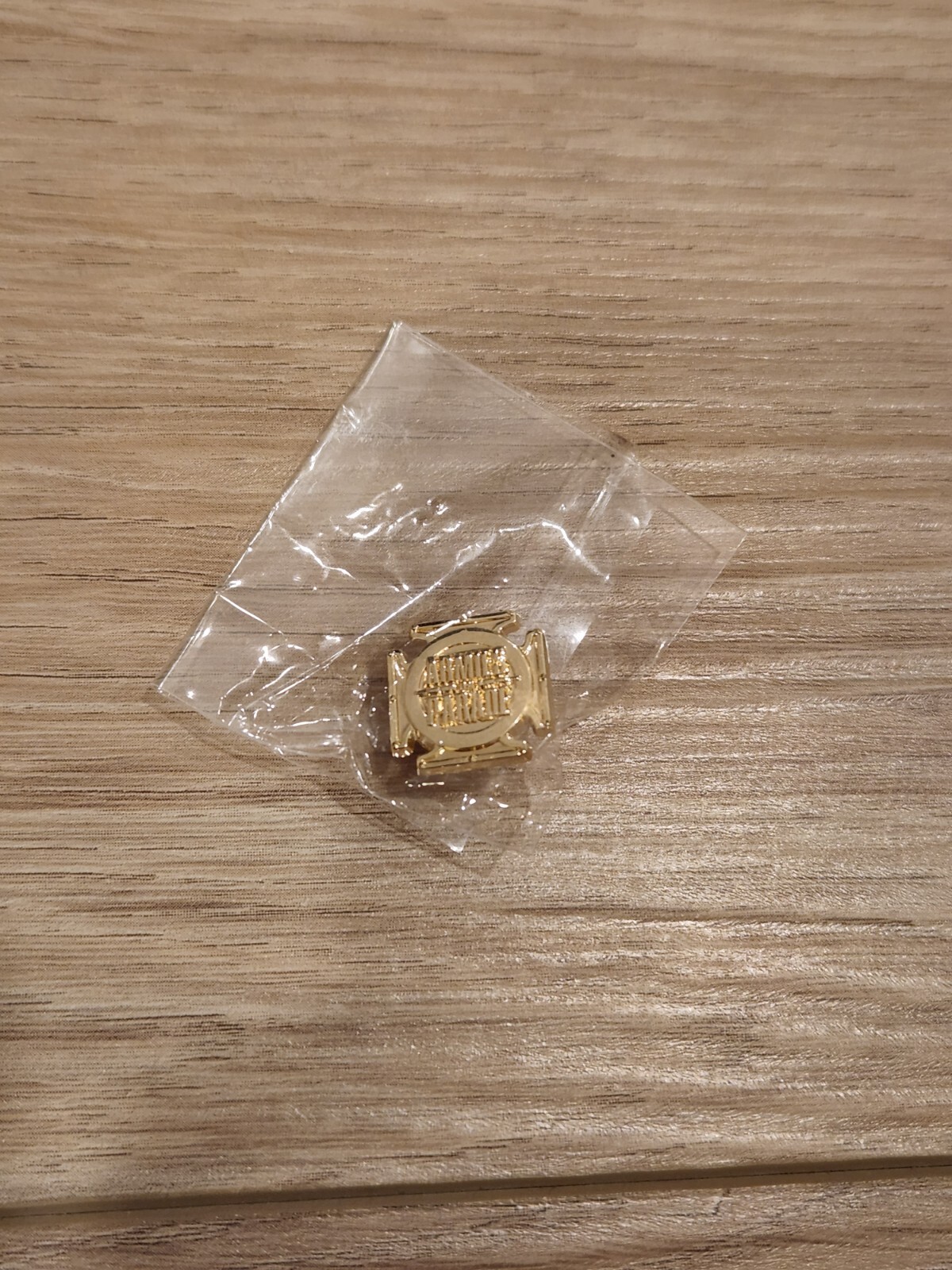 Warhammer Armies On Parade Pin Badge - Gold Lapel Games Workshop New NiB