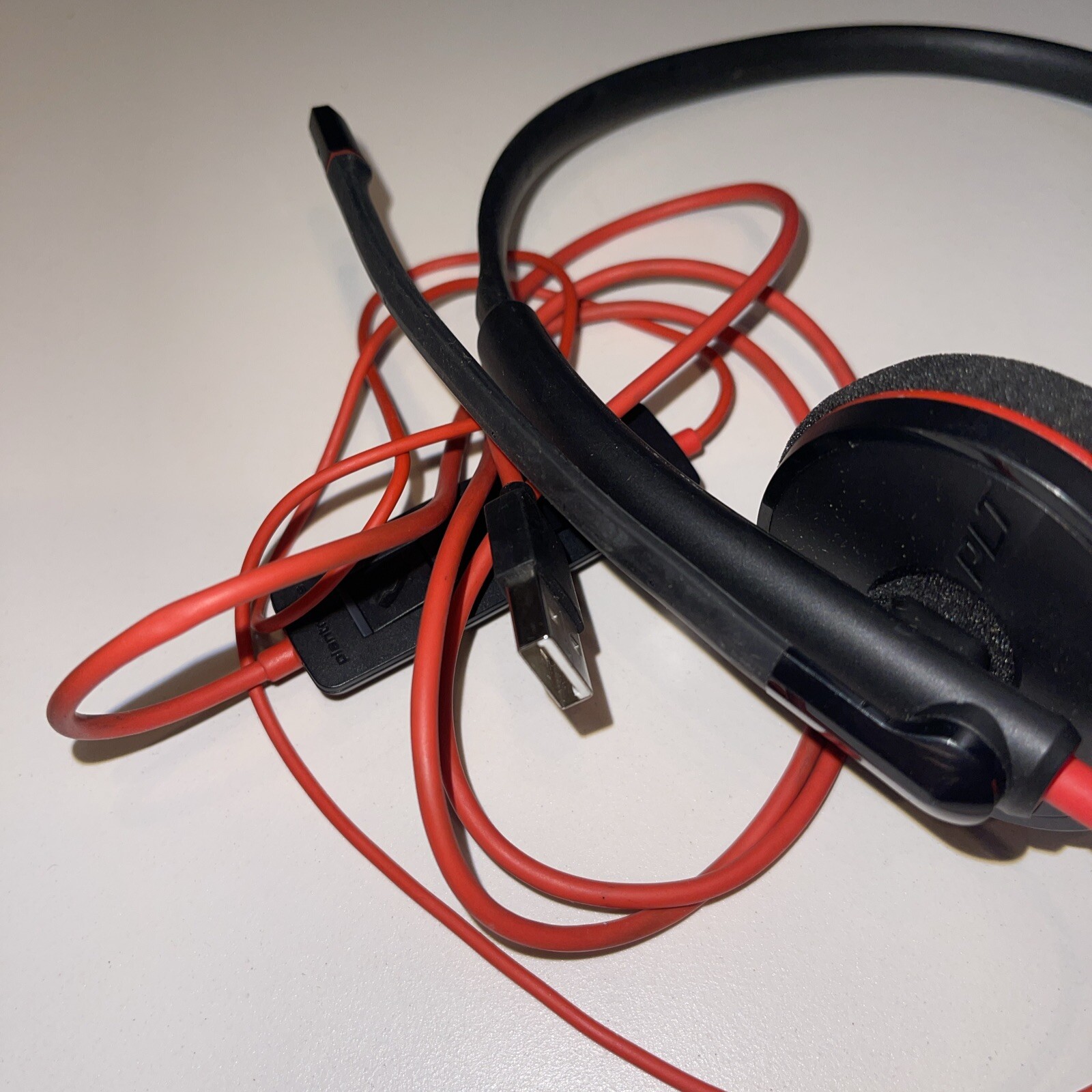 Plantronics - Blackwire 3220 - Wired Dual-Ear (Stereo) Headset