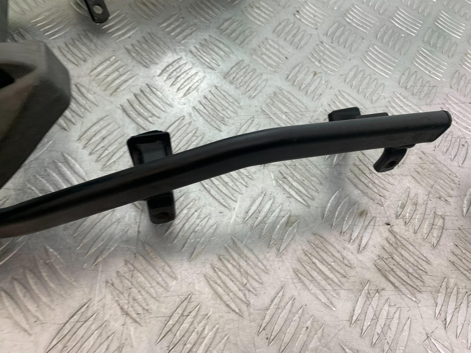 YAMAHA FZS1000 FAZER GIVI RACK YEAR 2001-05 (CMB1275)