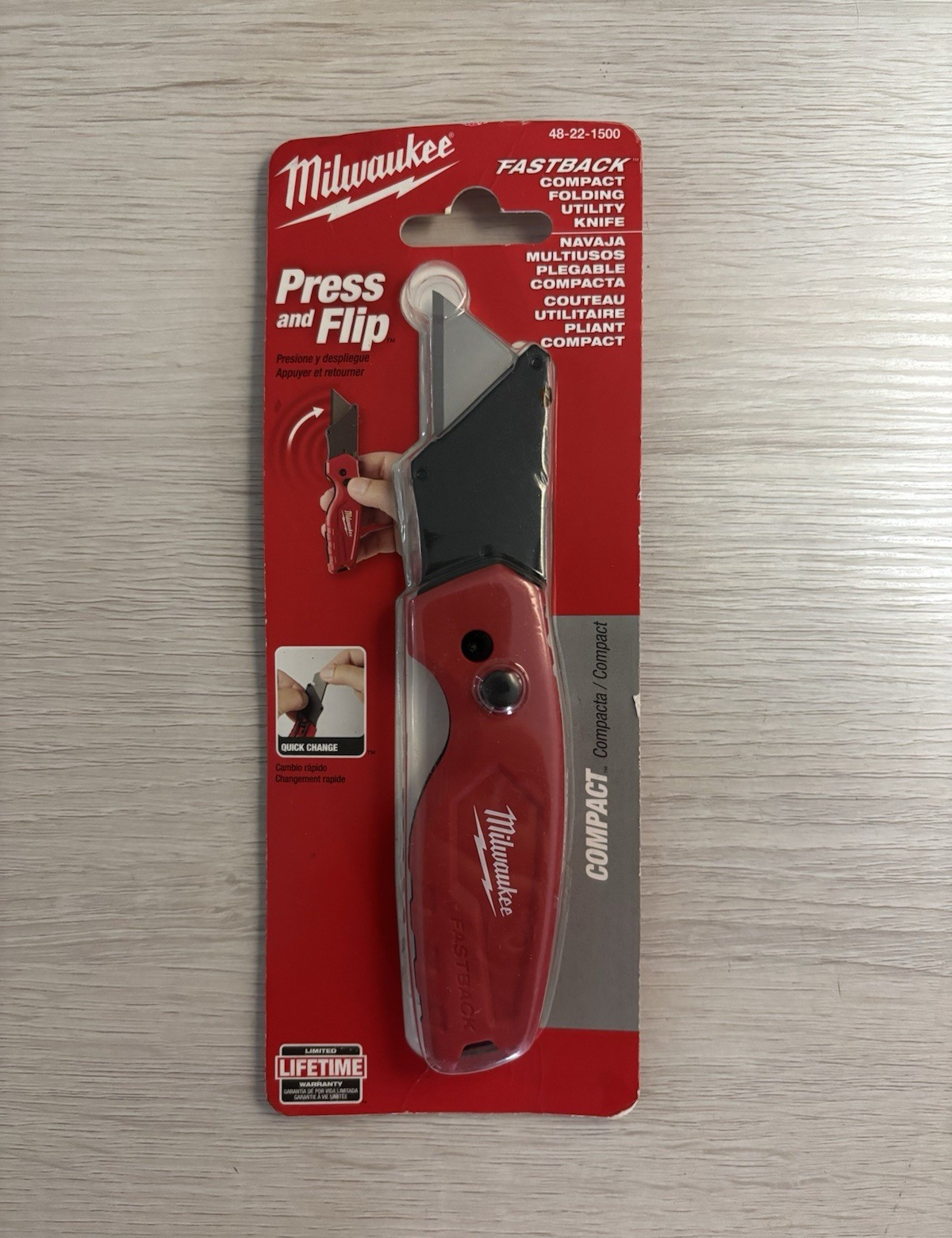 Milwaukee FASTBACK Press & Flip Compact Folding Utility Knife 48-22-1500