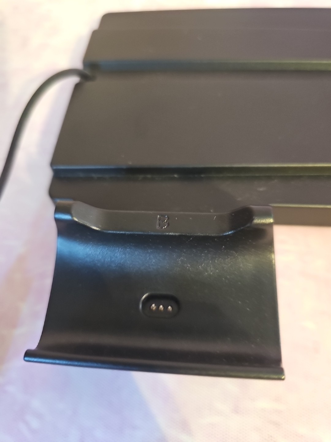 PS5 Controller Charging Dock iplay HBP-269 Vertical Holder USB Charging Station