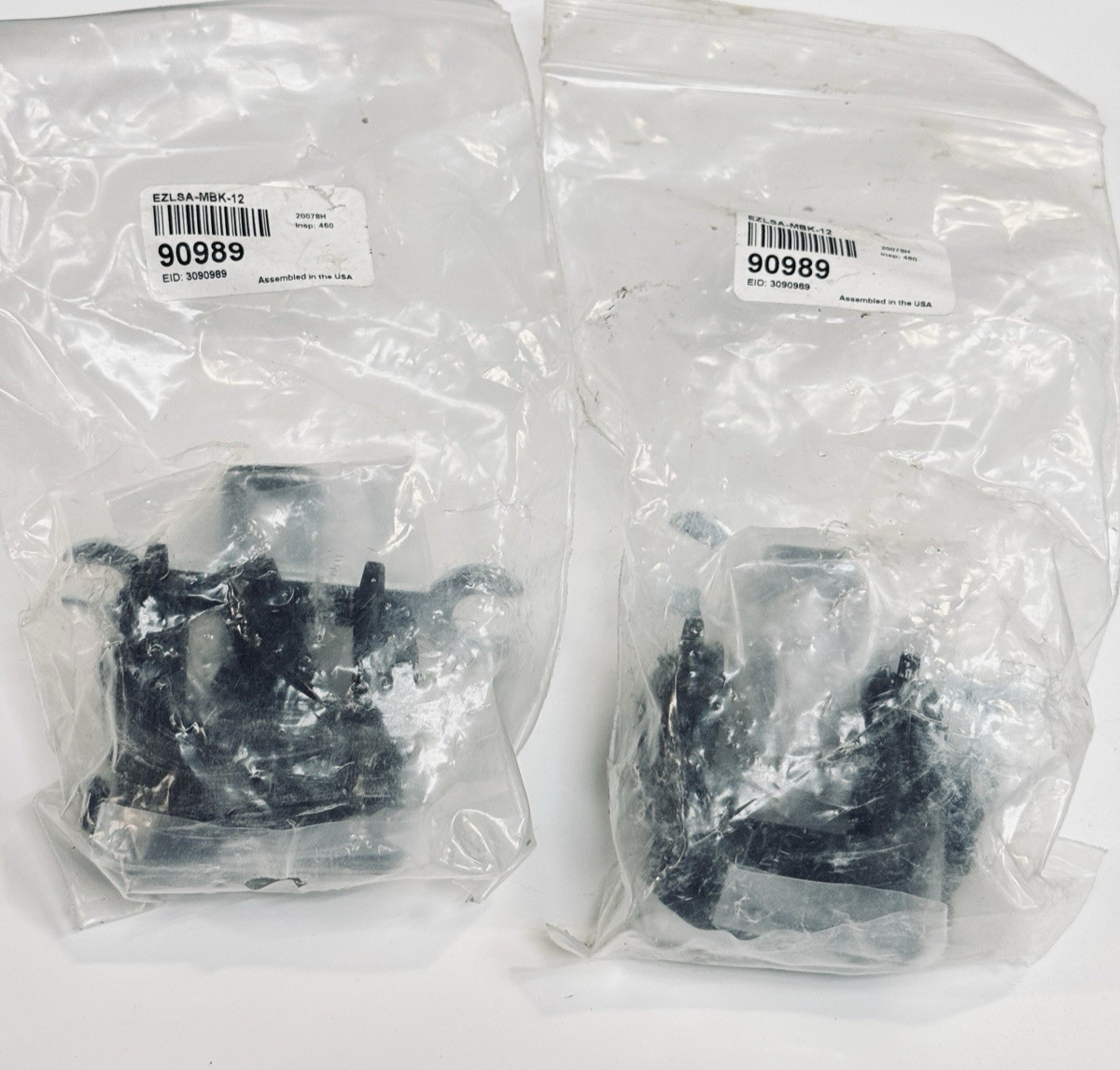 2-Pk Banner Engineering Center Mounting Bracket Set EZ Screen EZLSA-MBK-12 90989