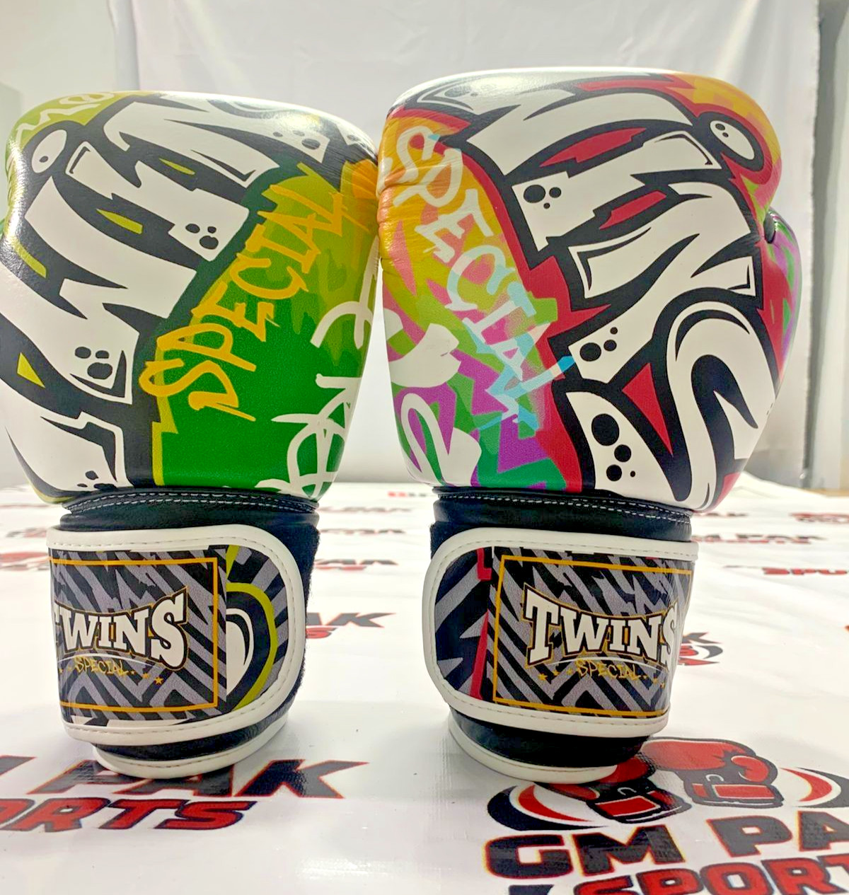 New Twins Muay Thai Hook And Loop Boxing Gloves 100% Cowhide Leather