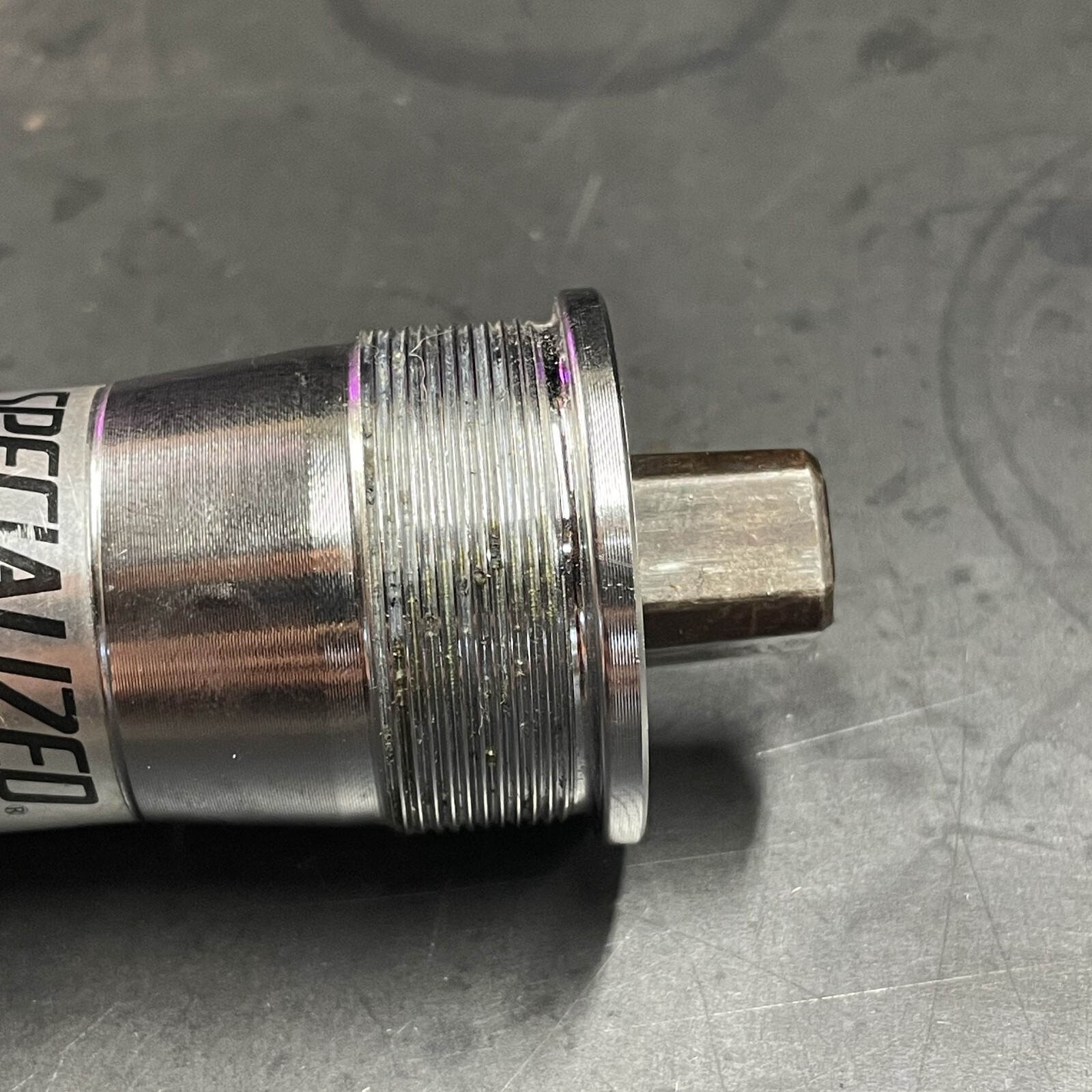 Specialized Sealed Bottom Bracket - 73 x 111 - English - Used