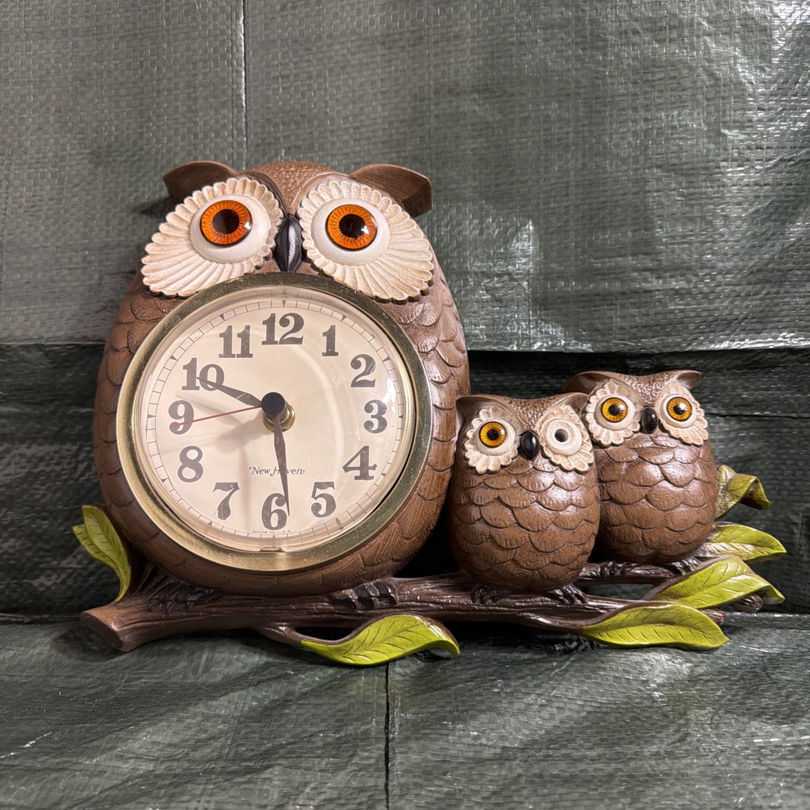 VTG 1972 Burwood New Haven Owl Family Wall Clock 0457-1 MCM Tested Works On Time