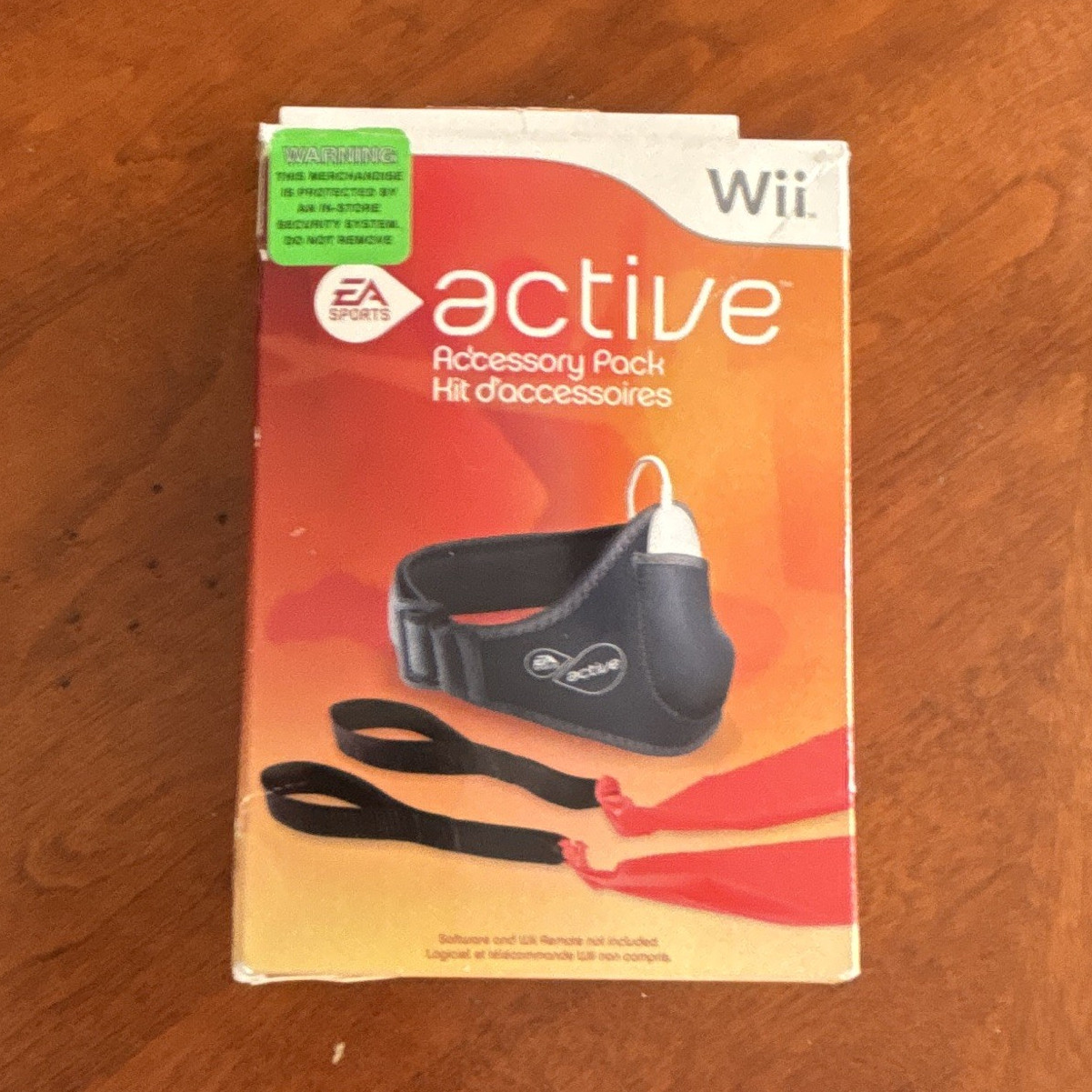 EA Sports Active Accessory Pack for Nintendo Wii Leg Strap & Resistance Band