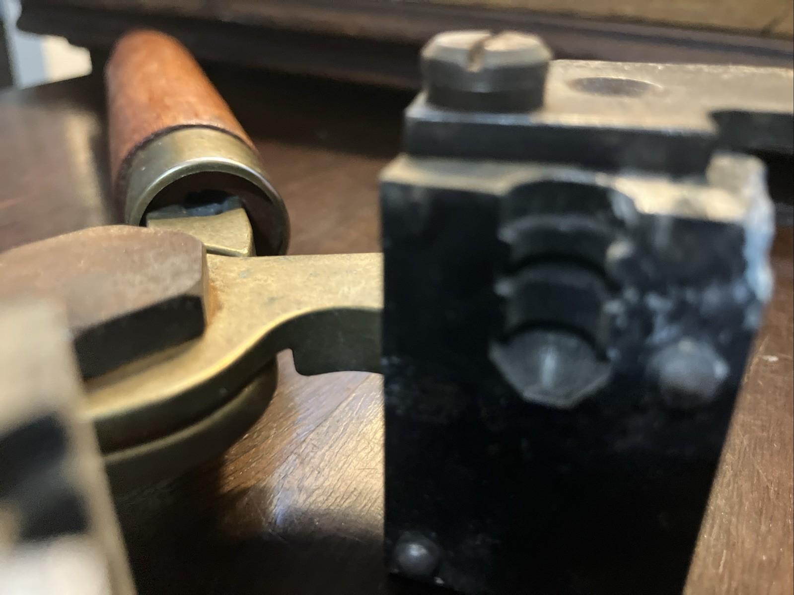 THOMPSON CENTER .32 CALIBER  MAXI-BALL MOLD SINGLE CAVITY RARE With Handles
