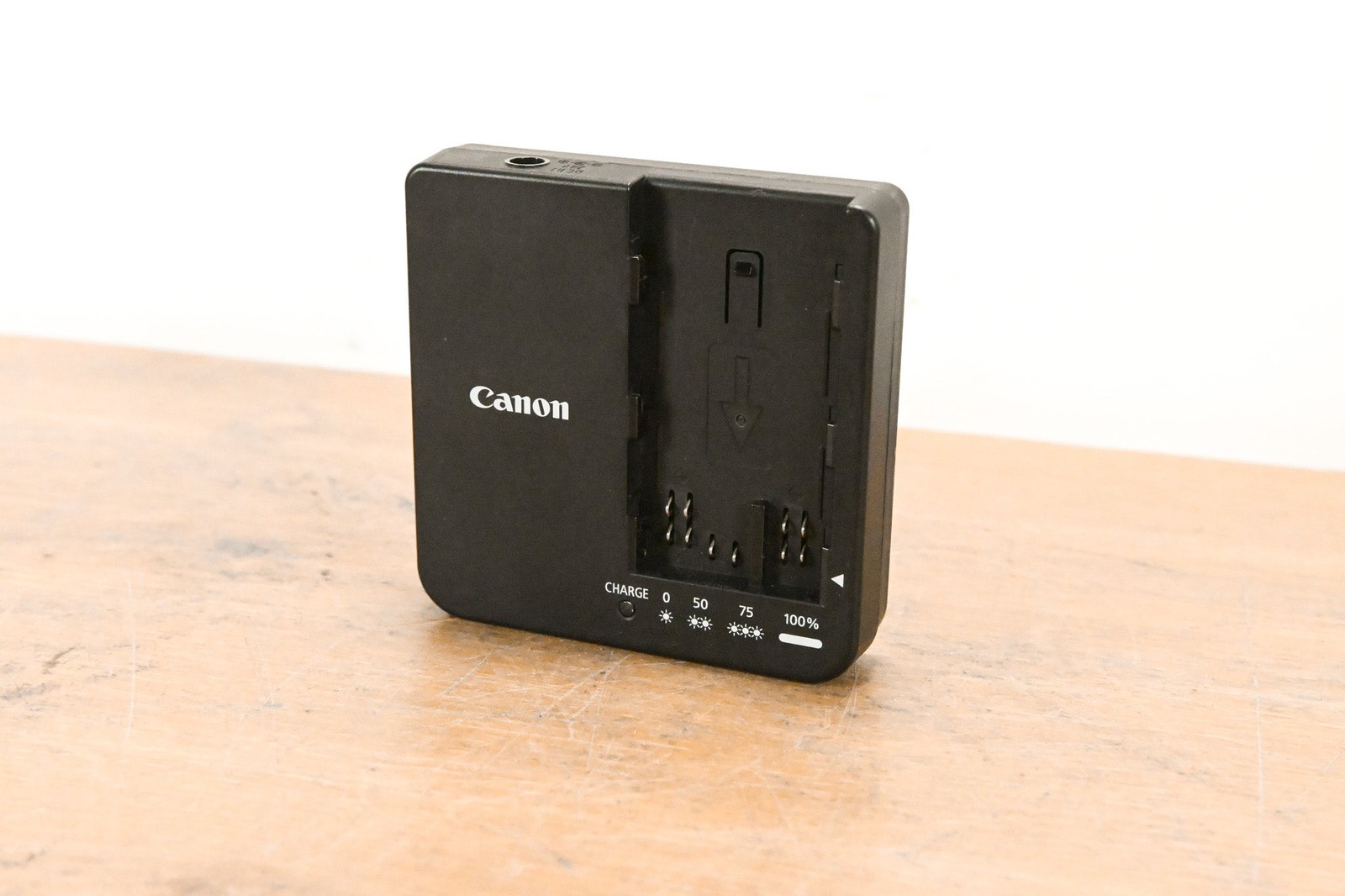 Canon CG-A20 Battery Charger (NO POWER SUPPLY) CG011HN
