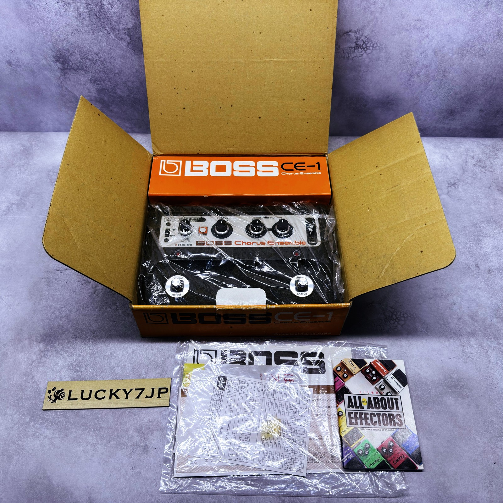 BOSS CE-1 Chorus Ensemble Vintage Analog Pedal 100V Japan Box Manual SN298813