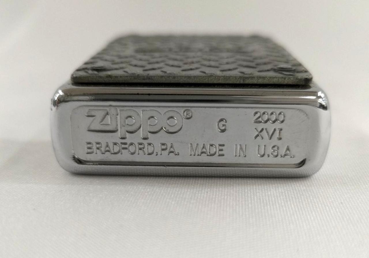 Zippo Diamond Plate Oil Lighter