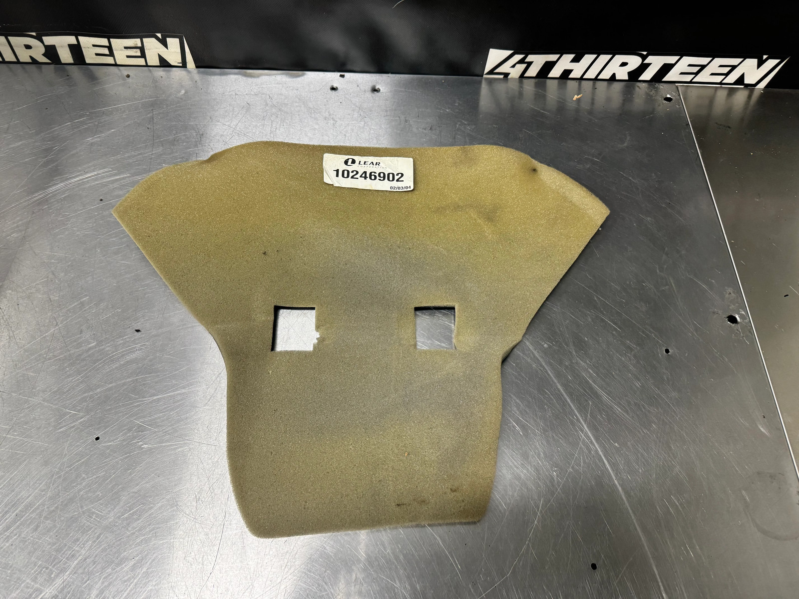 97-04 C5 CORVETTE CENTER CONSOLE PADDING 10246902 #K56