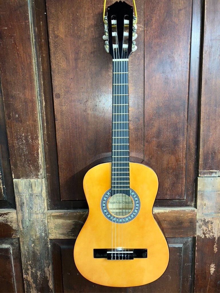 Lucida LG-510 1/2 Size Classical Nylon String Acoustic Student Guitar