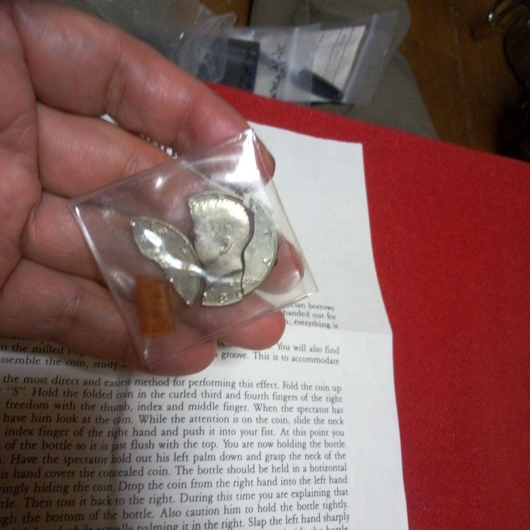Second hand magic tricksB915 coin magic Table Magic Magic Show Party Goods