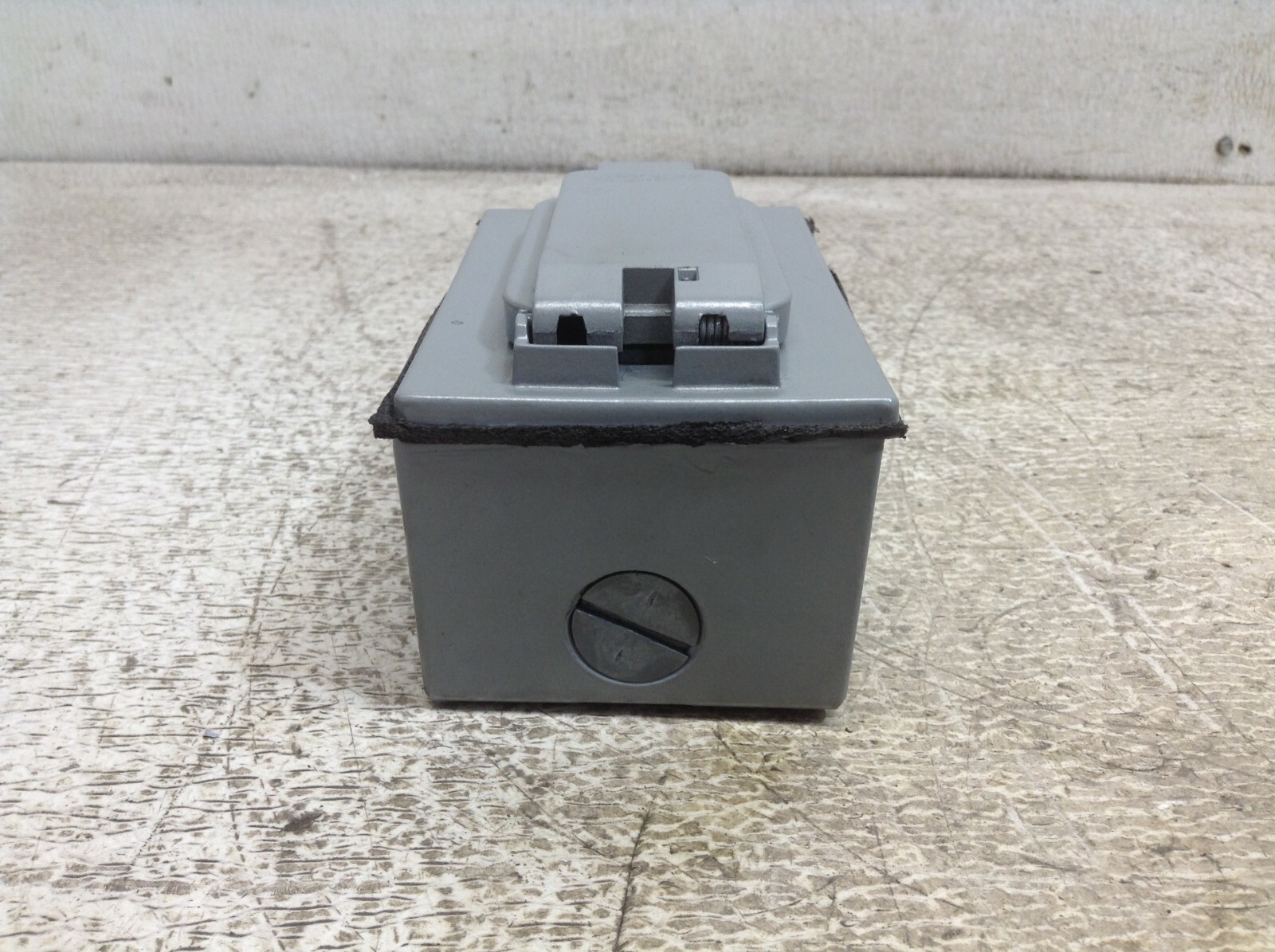 REDODOT Receptacle w/ Enclosure 15 A 125 V (TSC)
