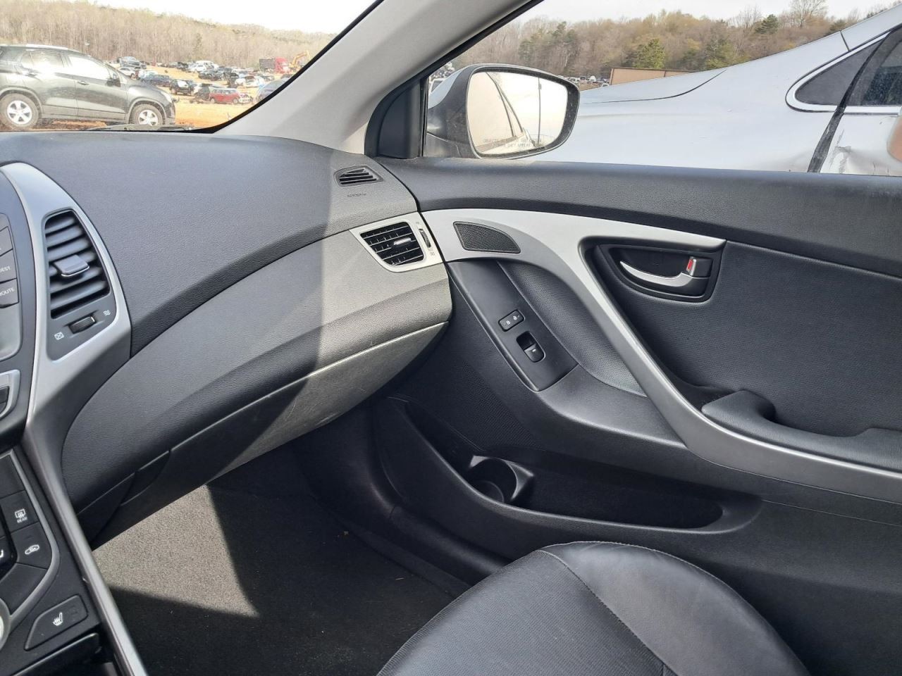 ELANTRA   2014 Glove Box 5002302