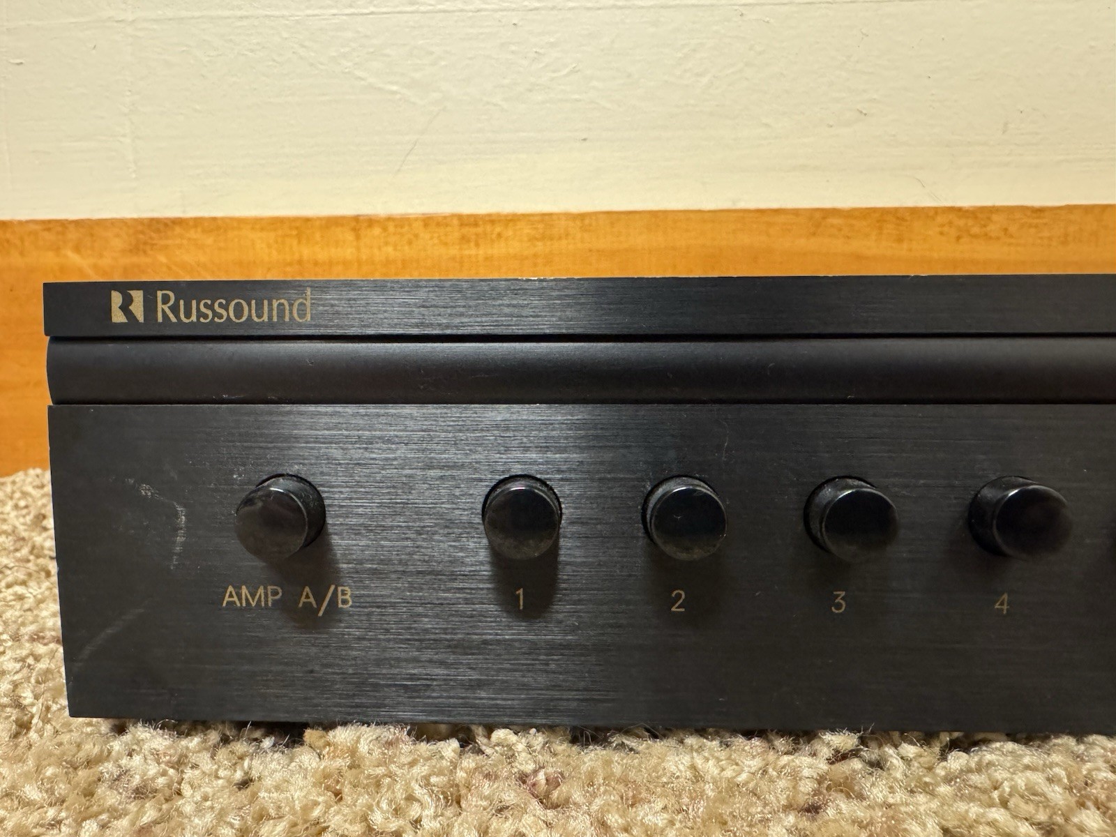Russound PRO-12 Speaker Selector Amp A/B Inputs 12 Pair Switch Tested Working