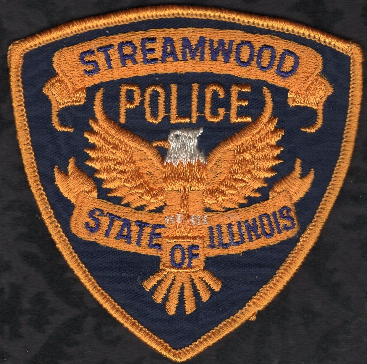 Streamwood Illinois Police Shoulder Patch  Obsolete Design
