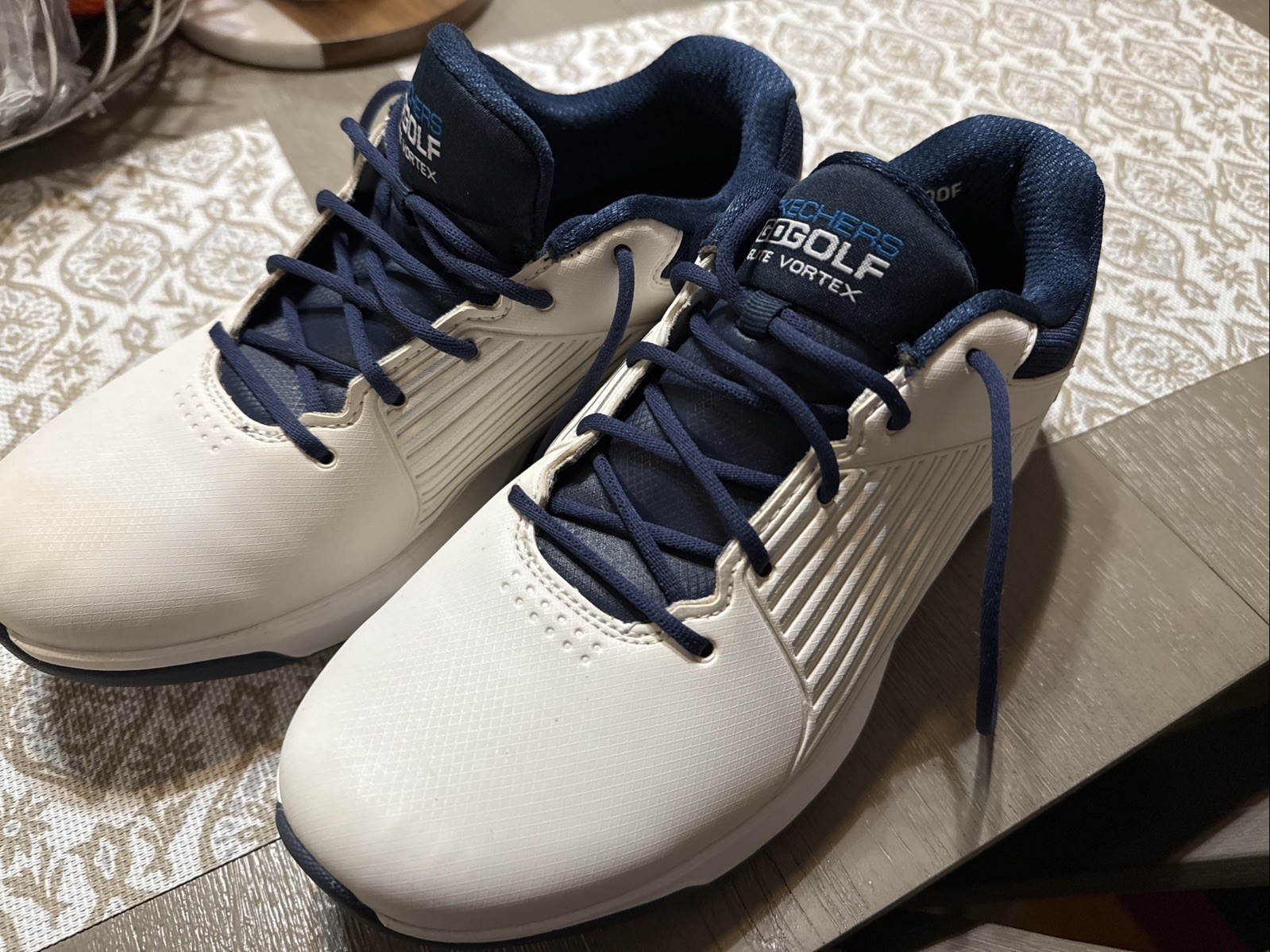 Skechers golf shoes for men. Size 7.5