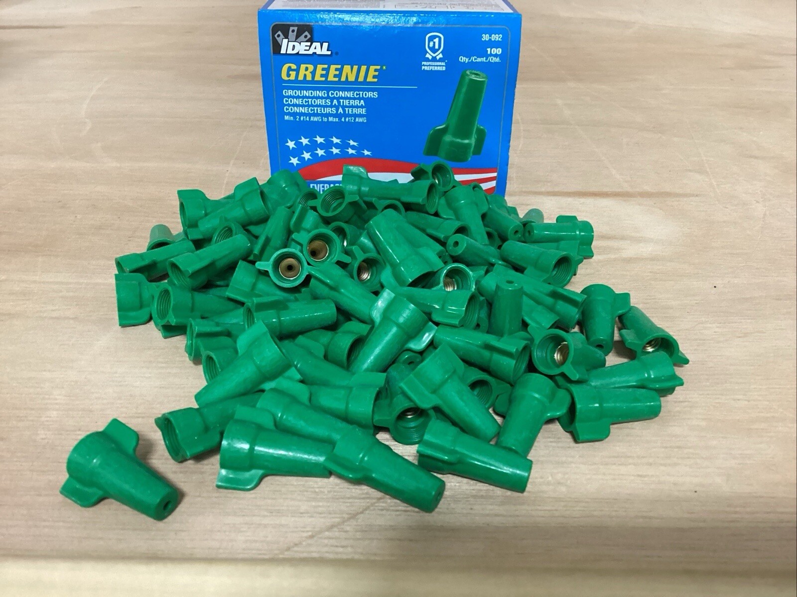 CASE OF 1000 IDEAL 30-092 GREENIE GROUNDING CONNECTORS