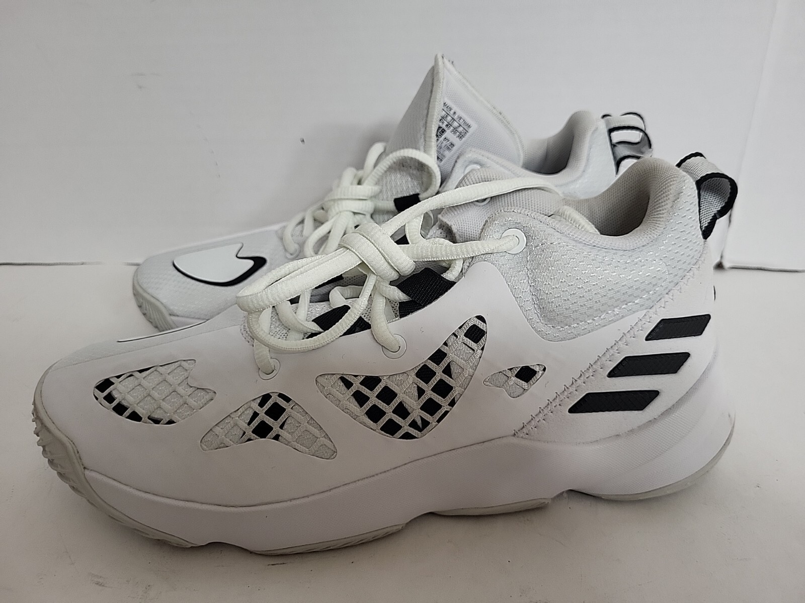 Adidas Unisex-Adult Pro N3xt 2022 Basketball Shoes  Size 7