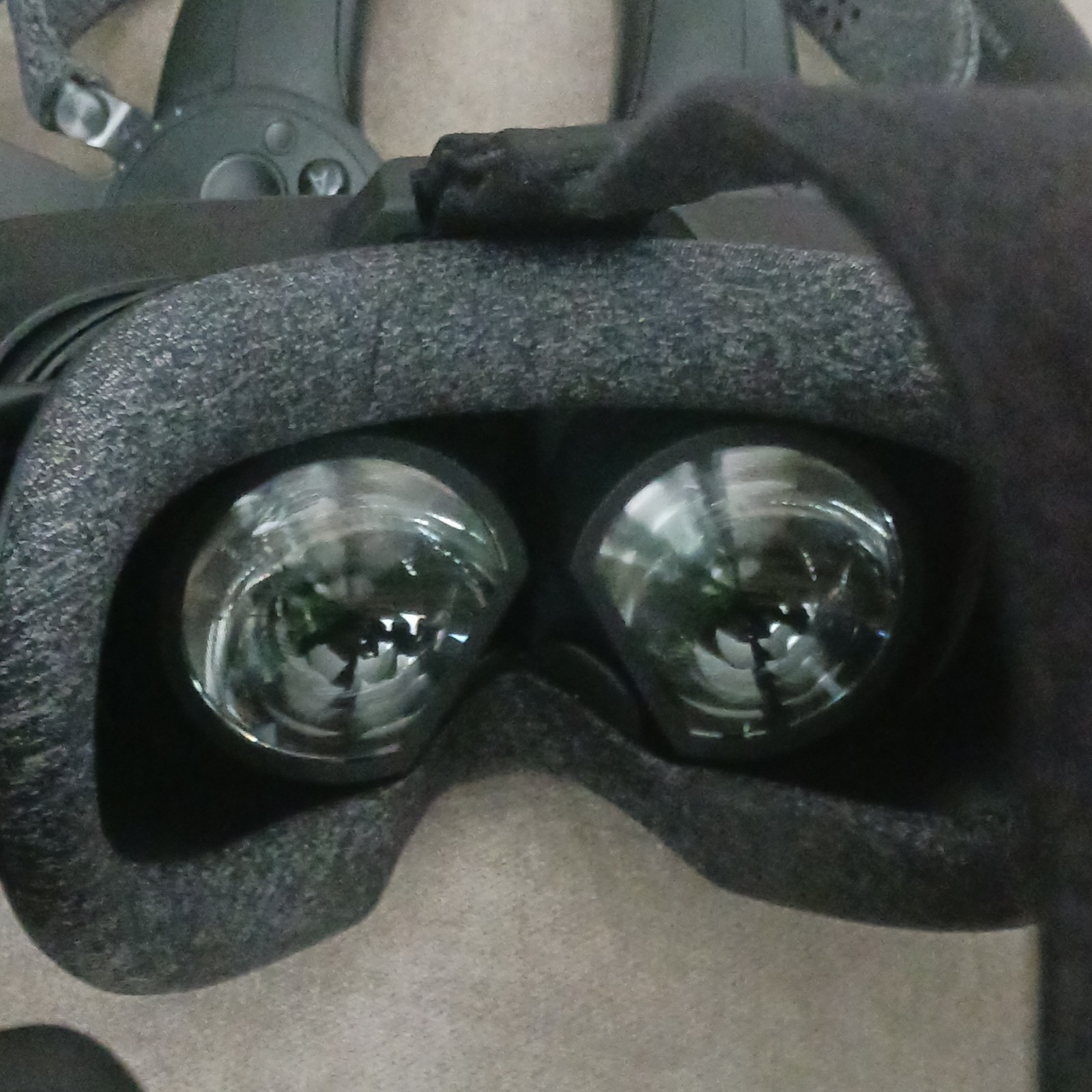 Valve index PC VR Headset, Touch Controllers, Cables, audio, any herts for ur pc