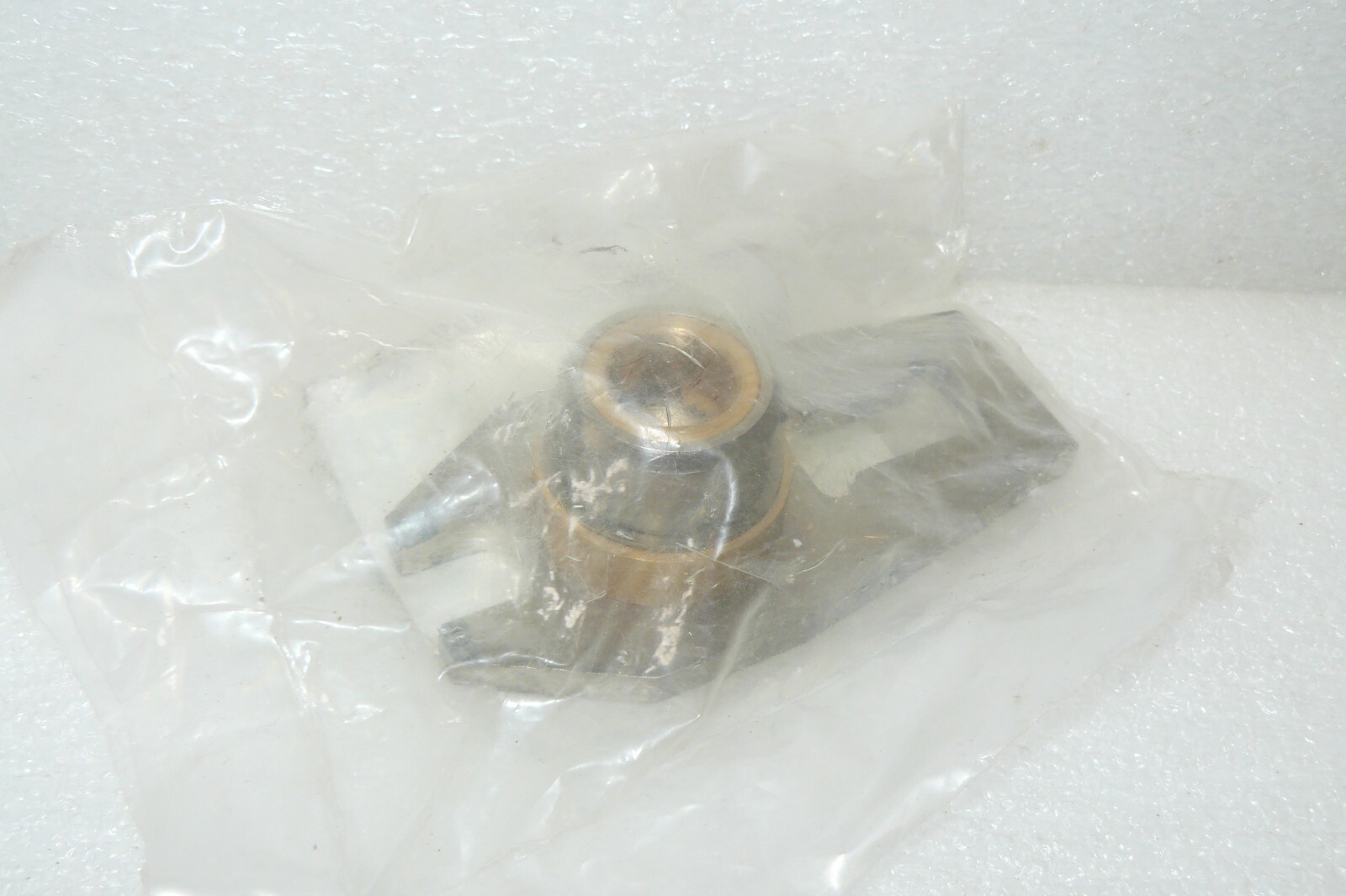 NEW APPLIED MATERIALS AMAT CHAMBER DOOR HINGE
