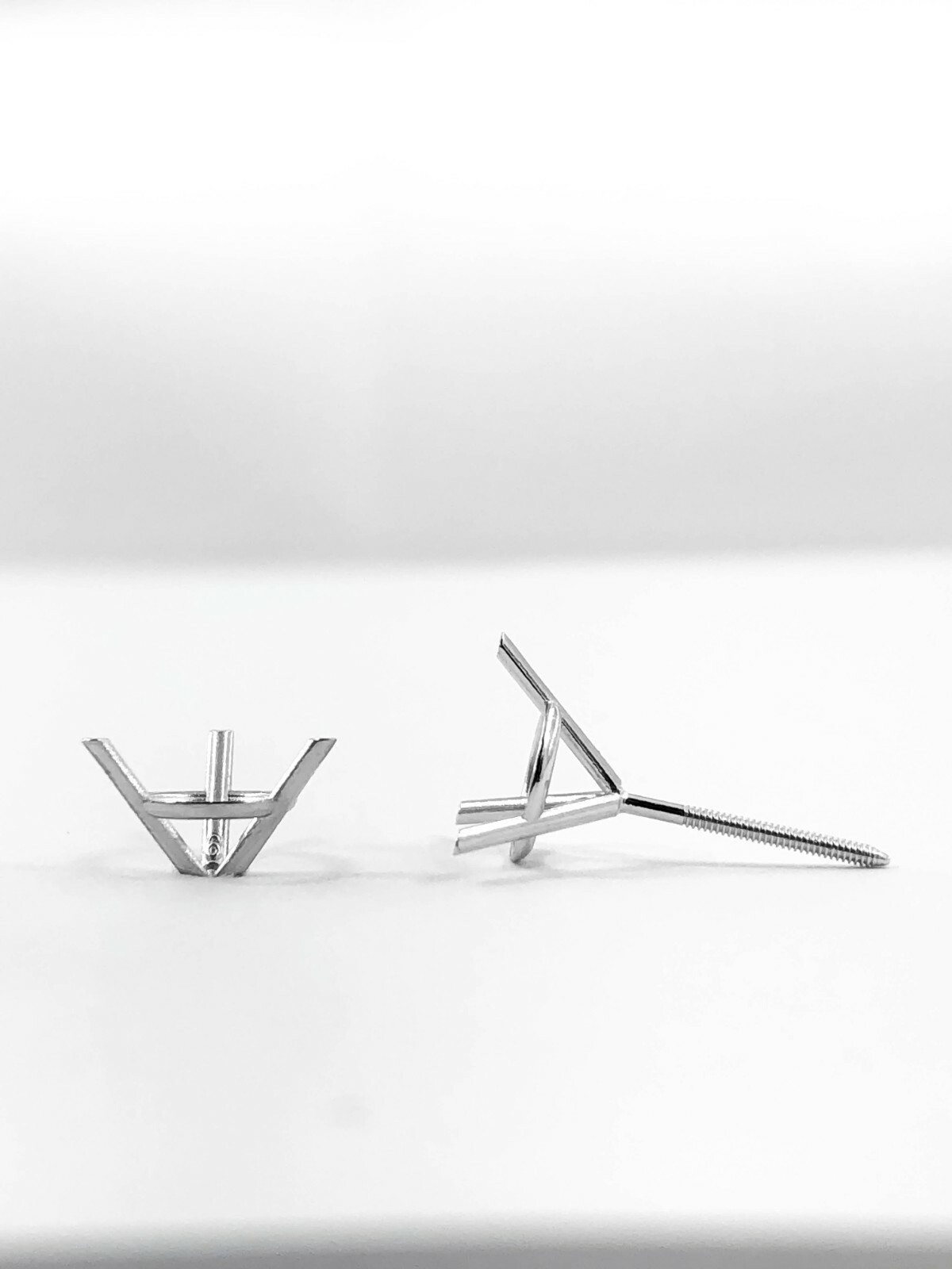 14K White Gold Stud Earring Finding Mounting Setting Round 3-Prong Martini Screw
