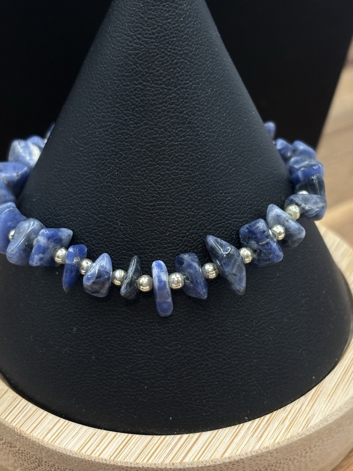 Purple Sodalite Chip Bead Bracelet Tumbled Stones Barrel Clasp EUC 7.75”
