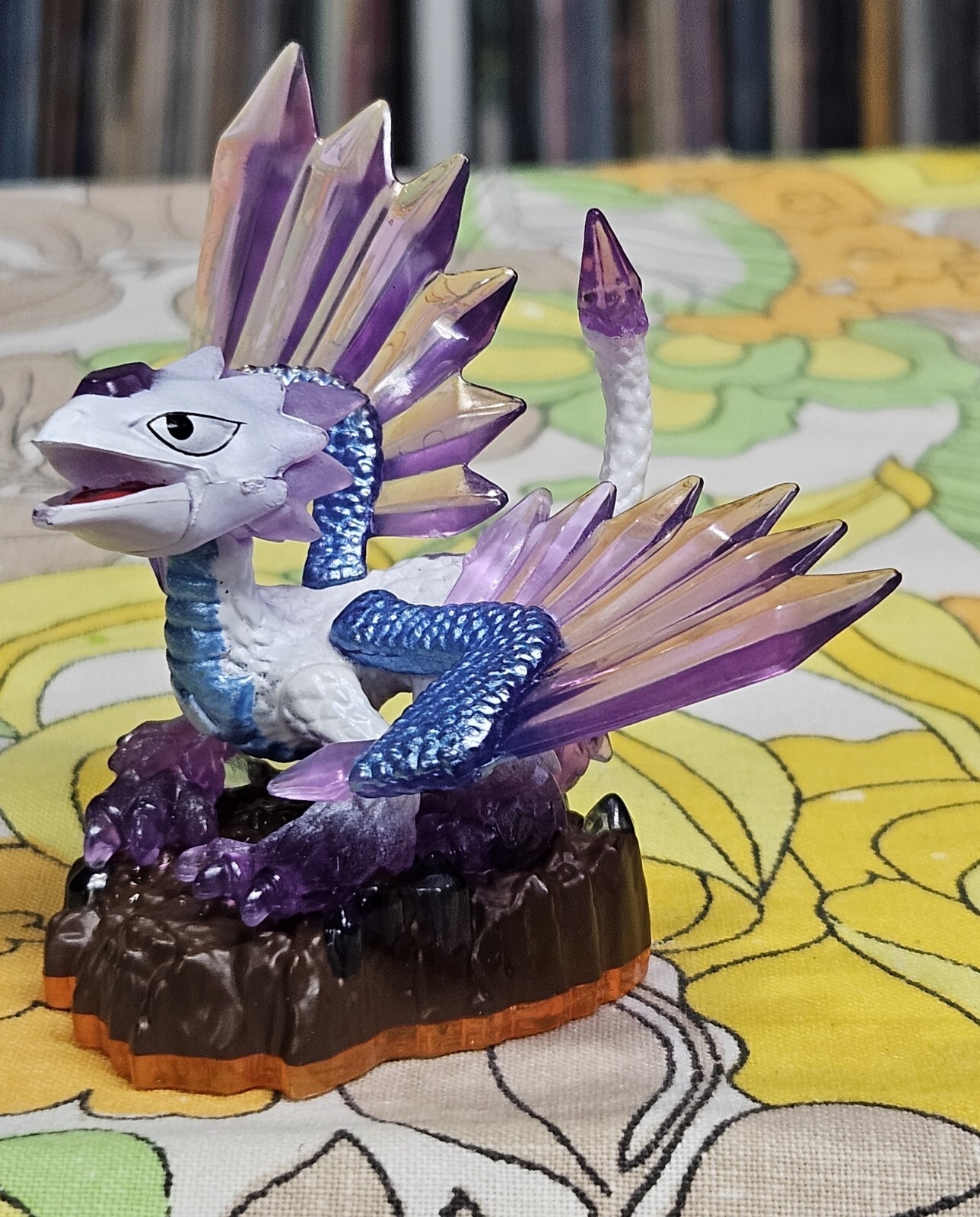 Skylanders - Giants - Purple Flashwing 2012 - 84524888 Orange Base - Skylander