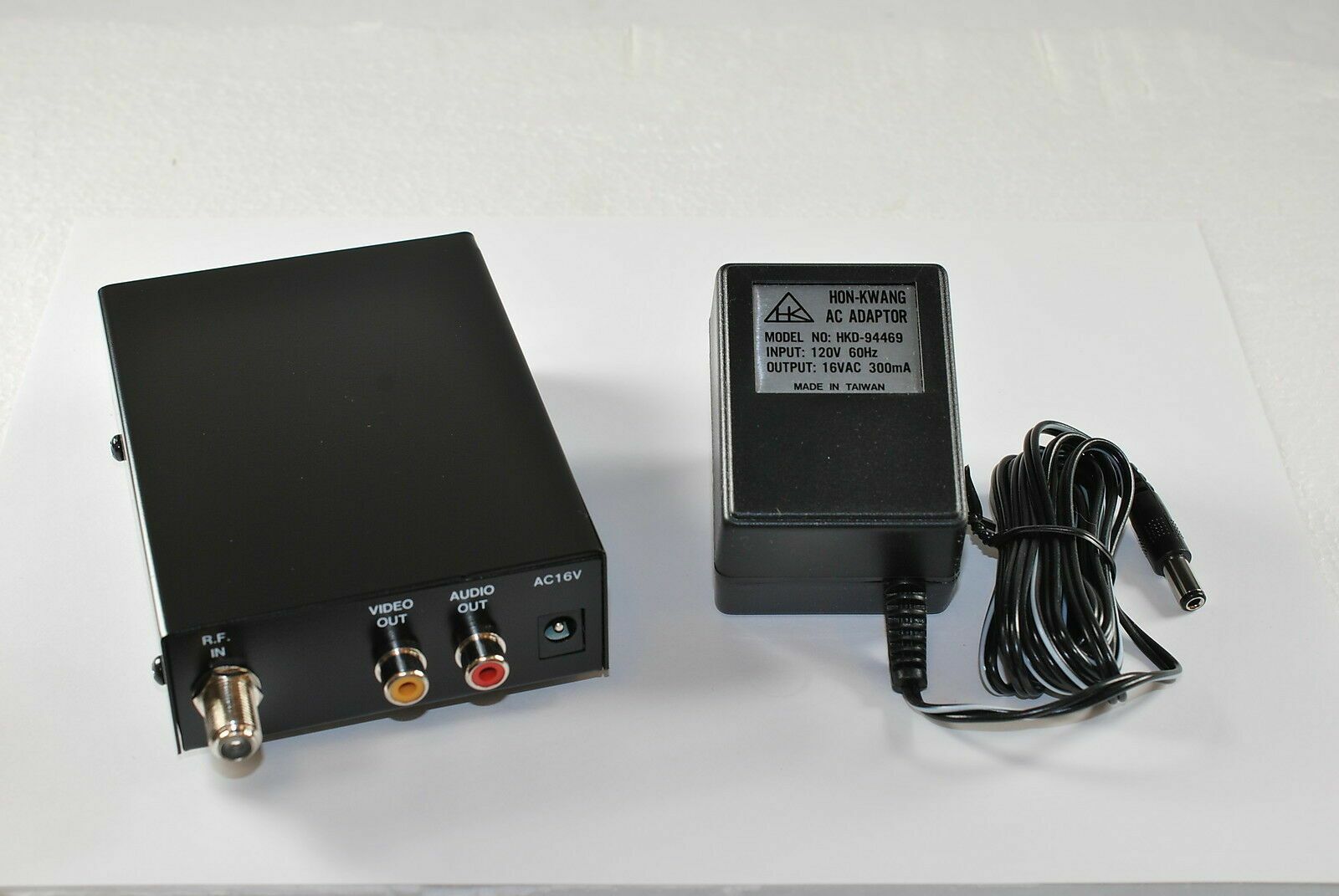 MCM 33-2060 RF Demodulator CH 3 IN Composite A/V OUT