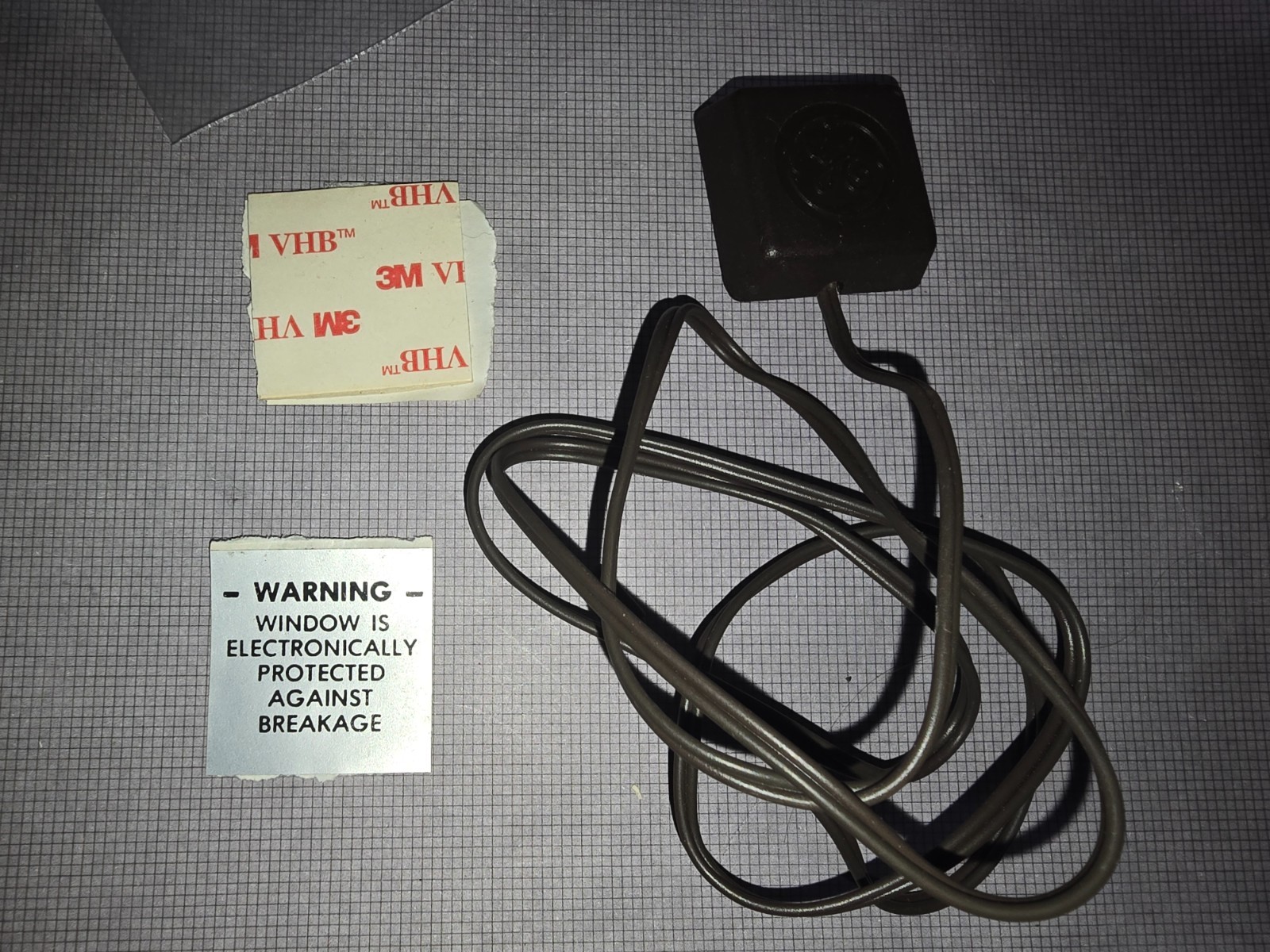 Interlogix GE Security Sentrol 5150-M Glass Window Shock Sensor Mahogany Single