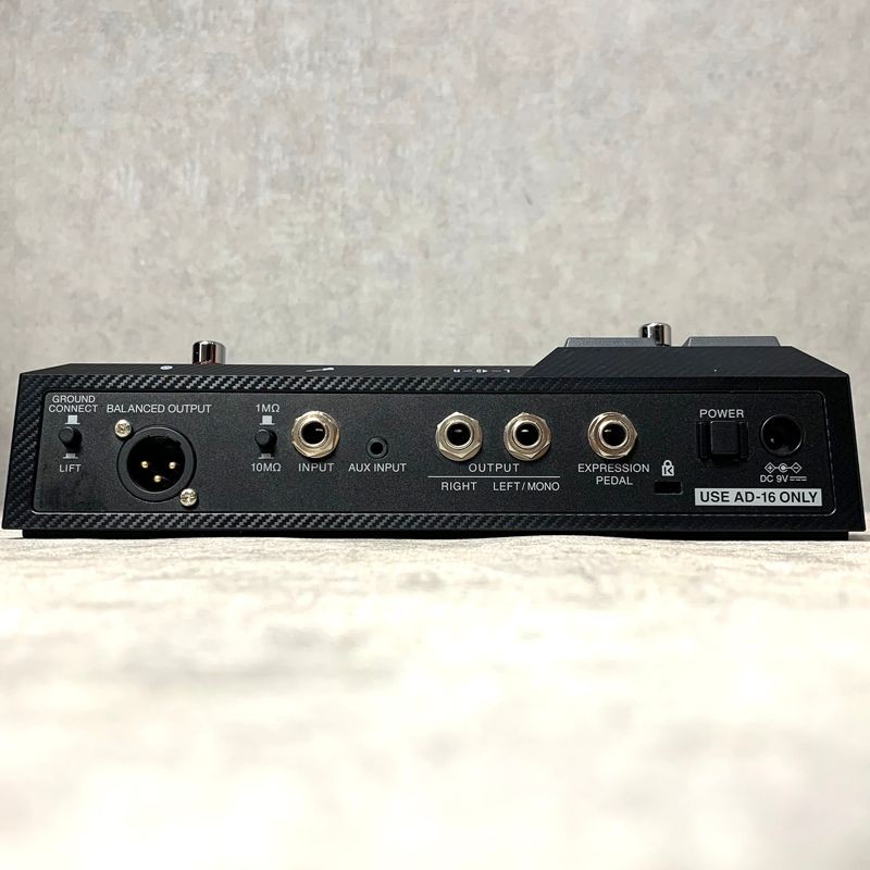 ZOOM B2 FOUR 931403